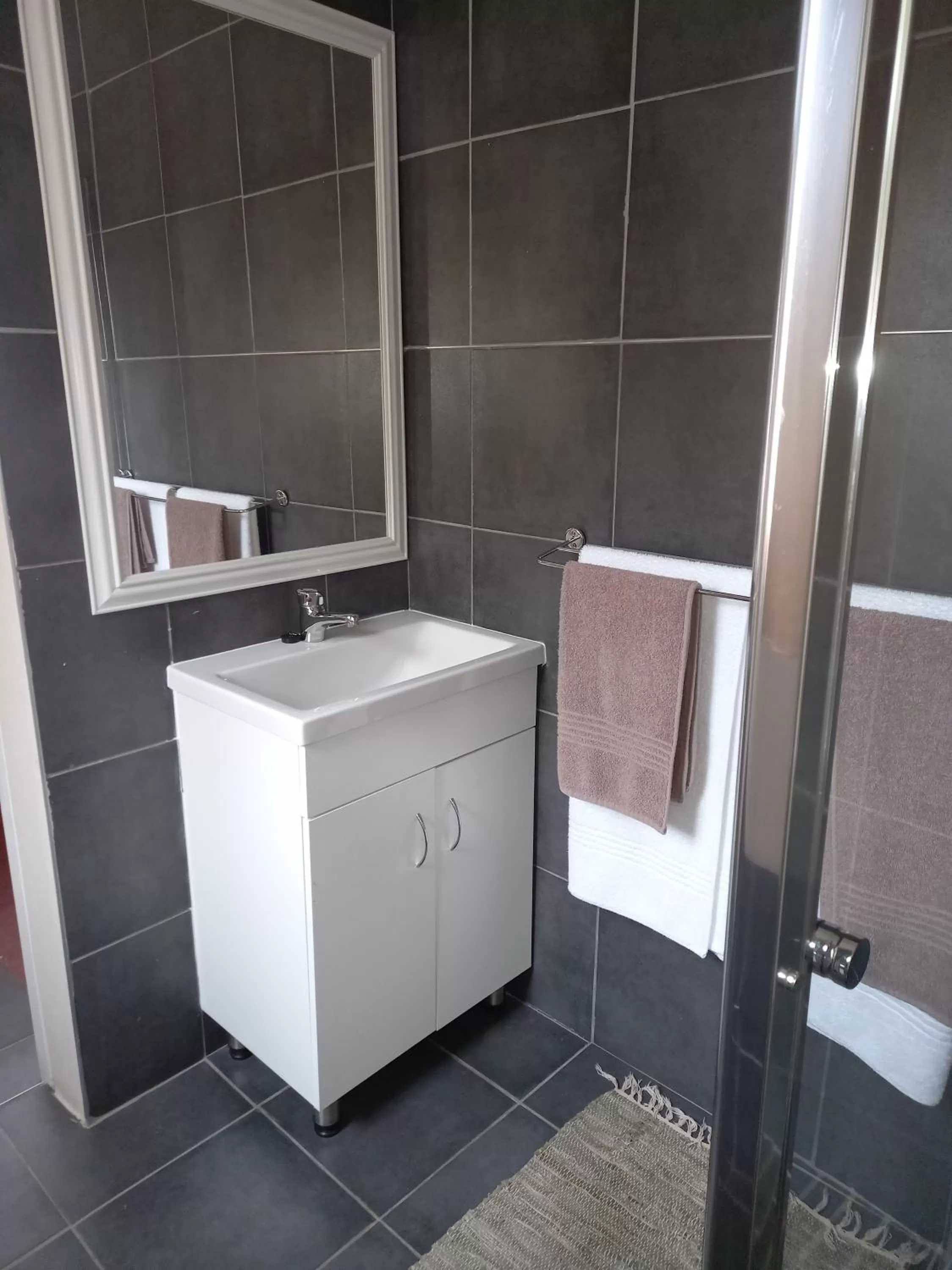 Bathroom in Troas Boutique hotel