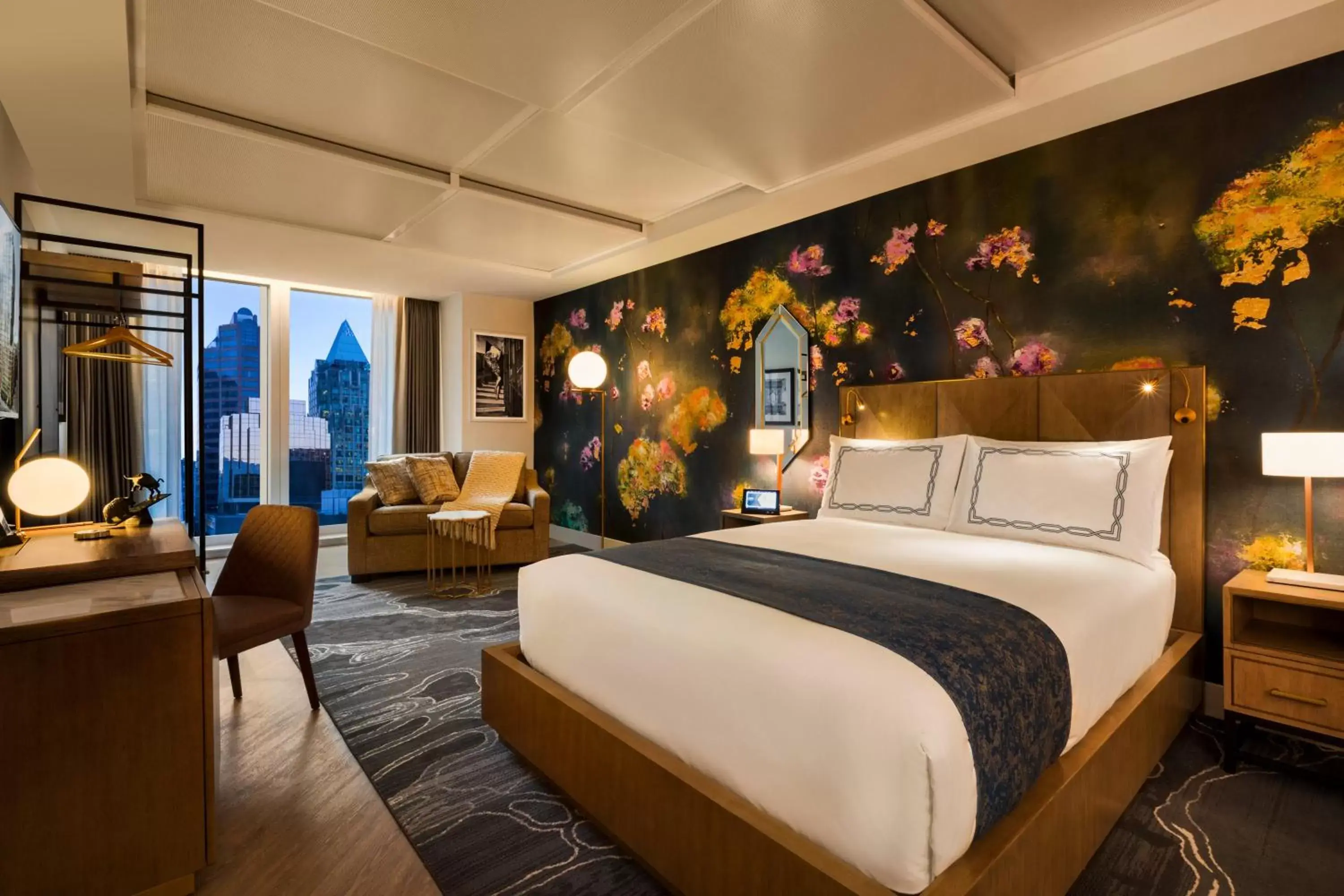 Superior King Room in EXchange Hotel Vancouver Superior King Room in EXchange Hotel Vancouver