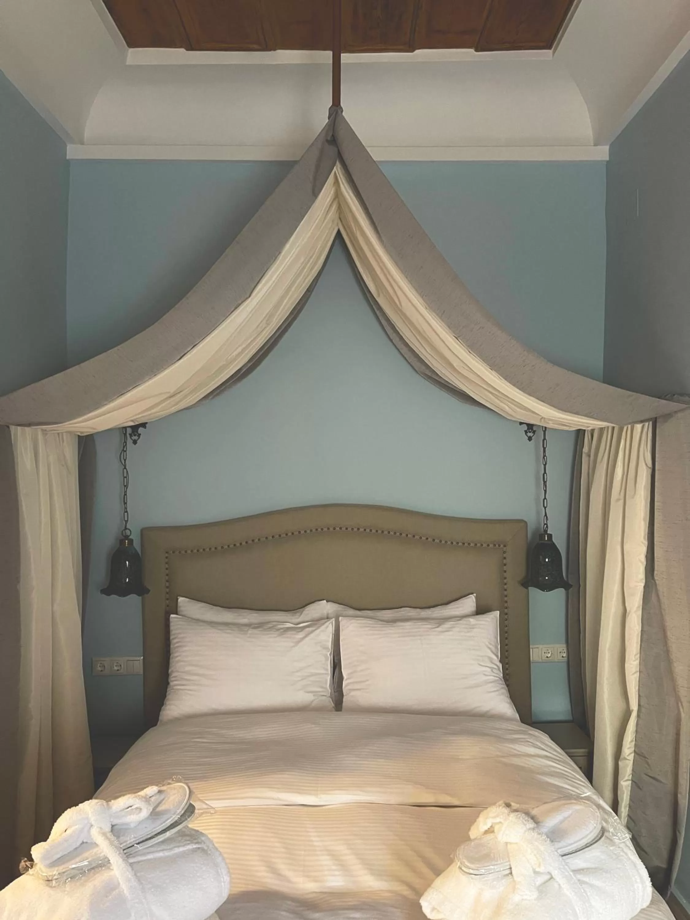 Bed in Amina Hanem Boutique Apartments