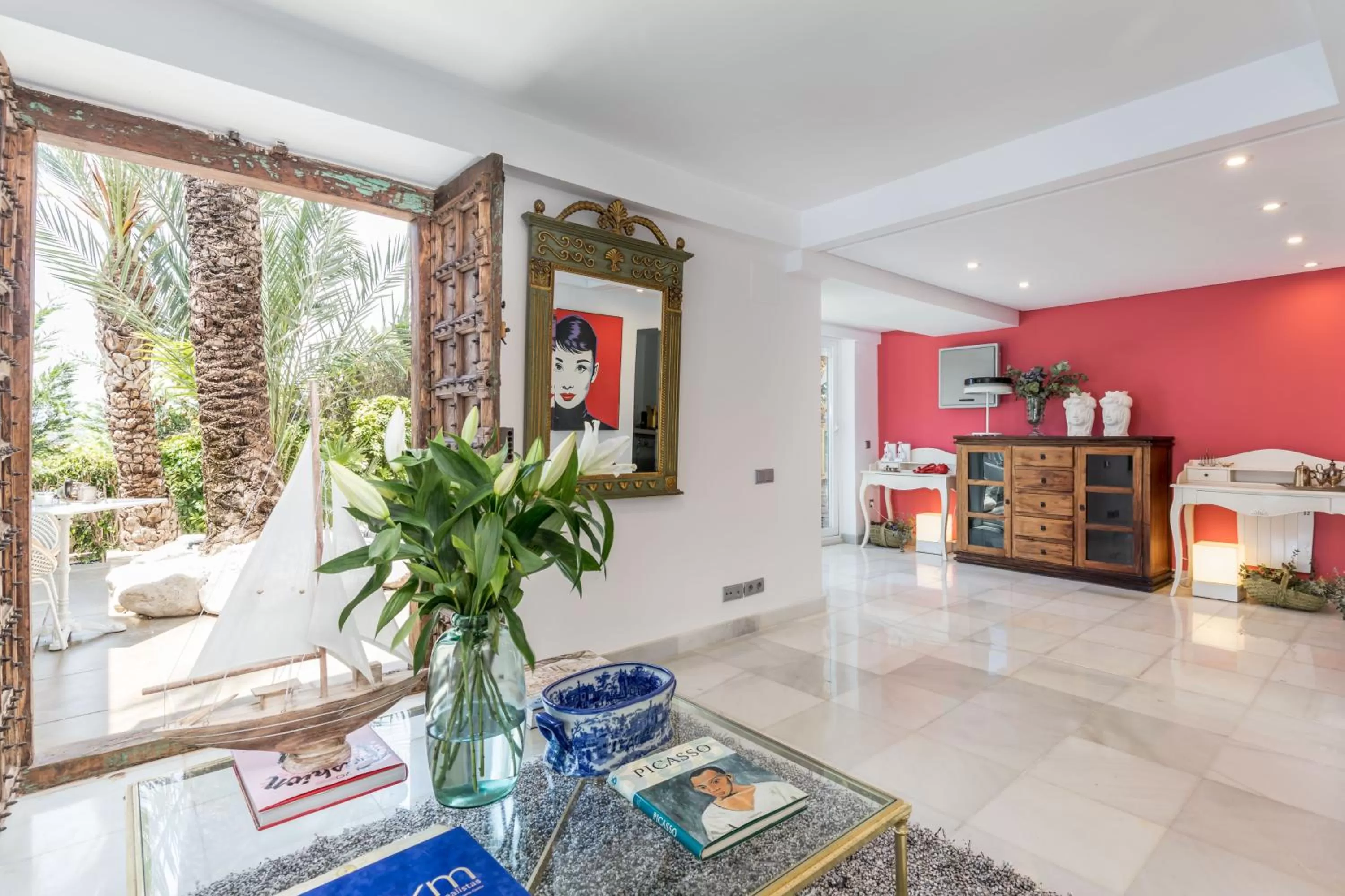 Living room, Lobby/Reception in Maison Condesa Adults Only