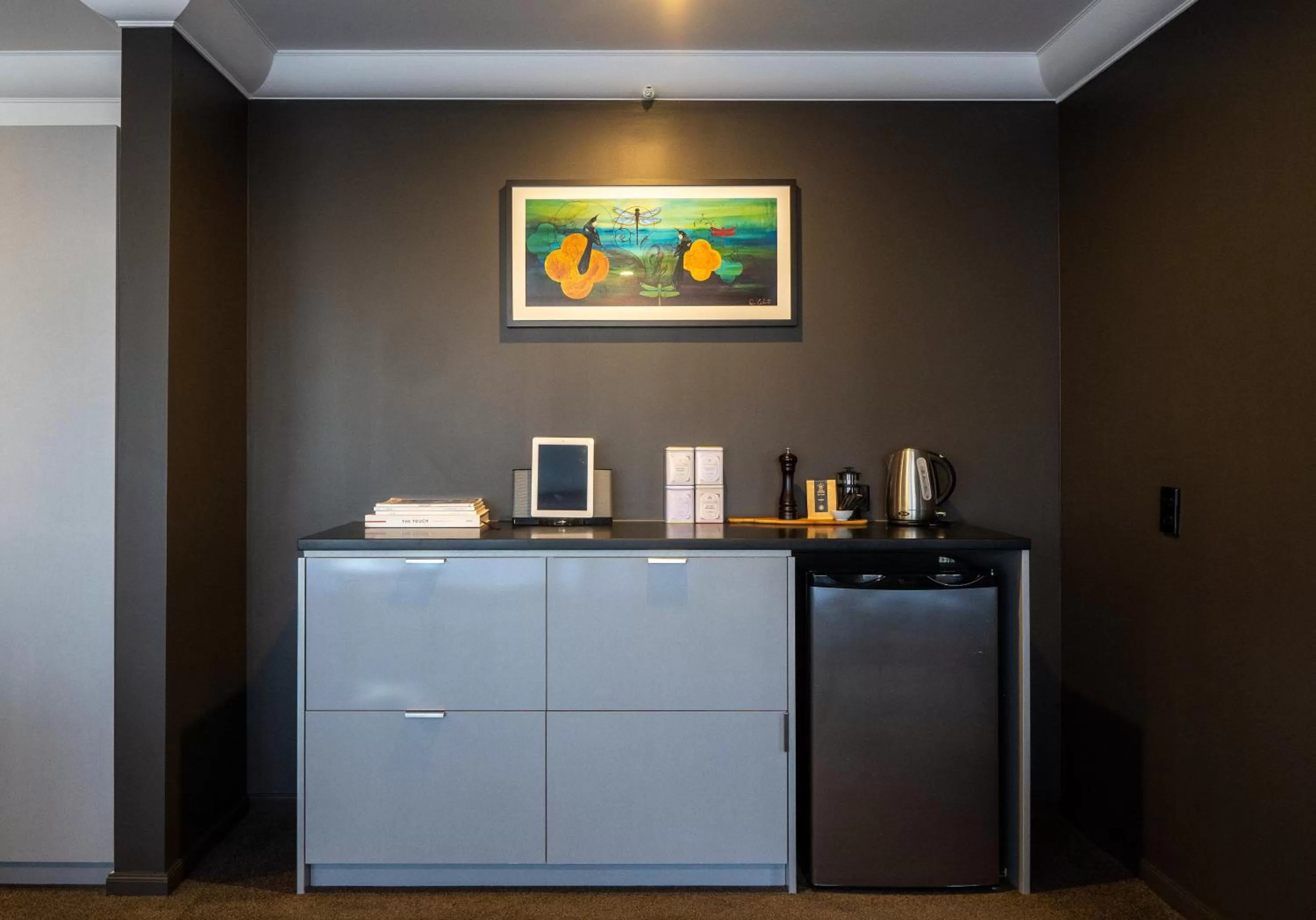 Coffee/tea facilities in Hotel Montreal