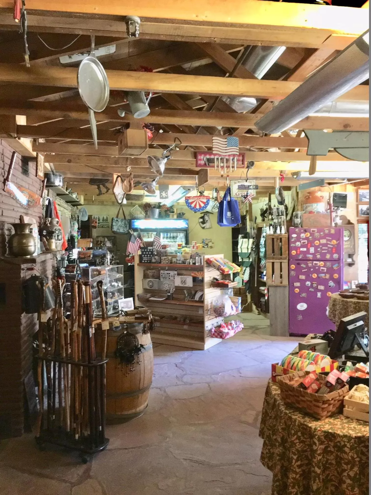 On-site shops in The Canyon Motel & RV Park