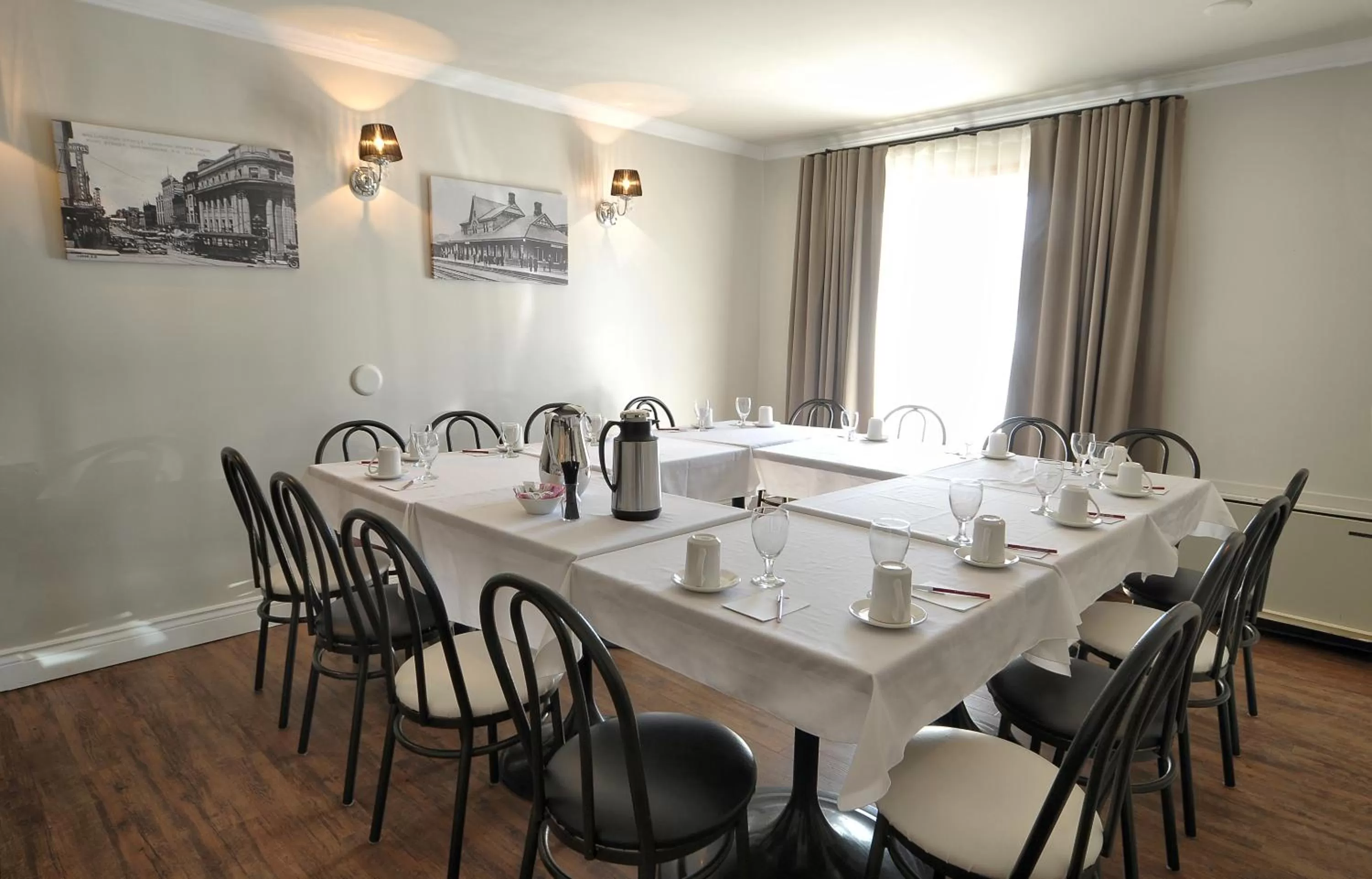 Restaurant/places to eat in Hôtel Le Floral