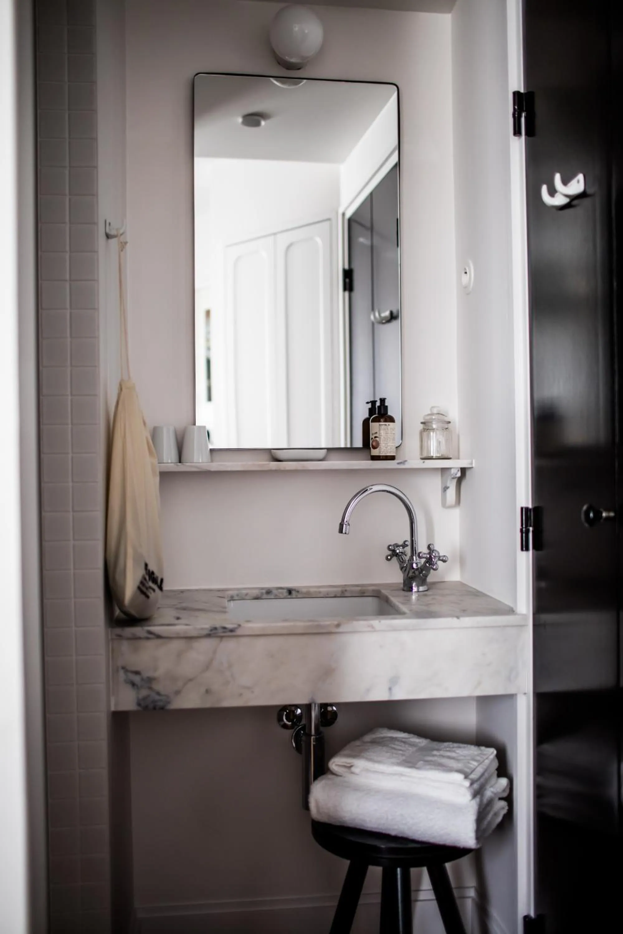 Photo of the whole room in Le Pigalle, a Member of Design Hotels