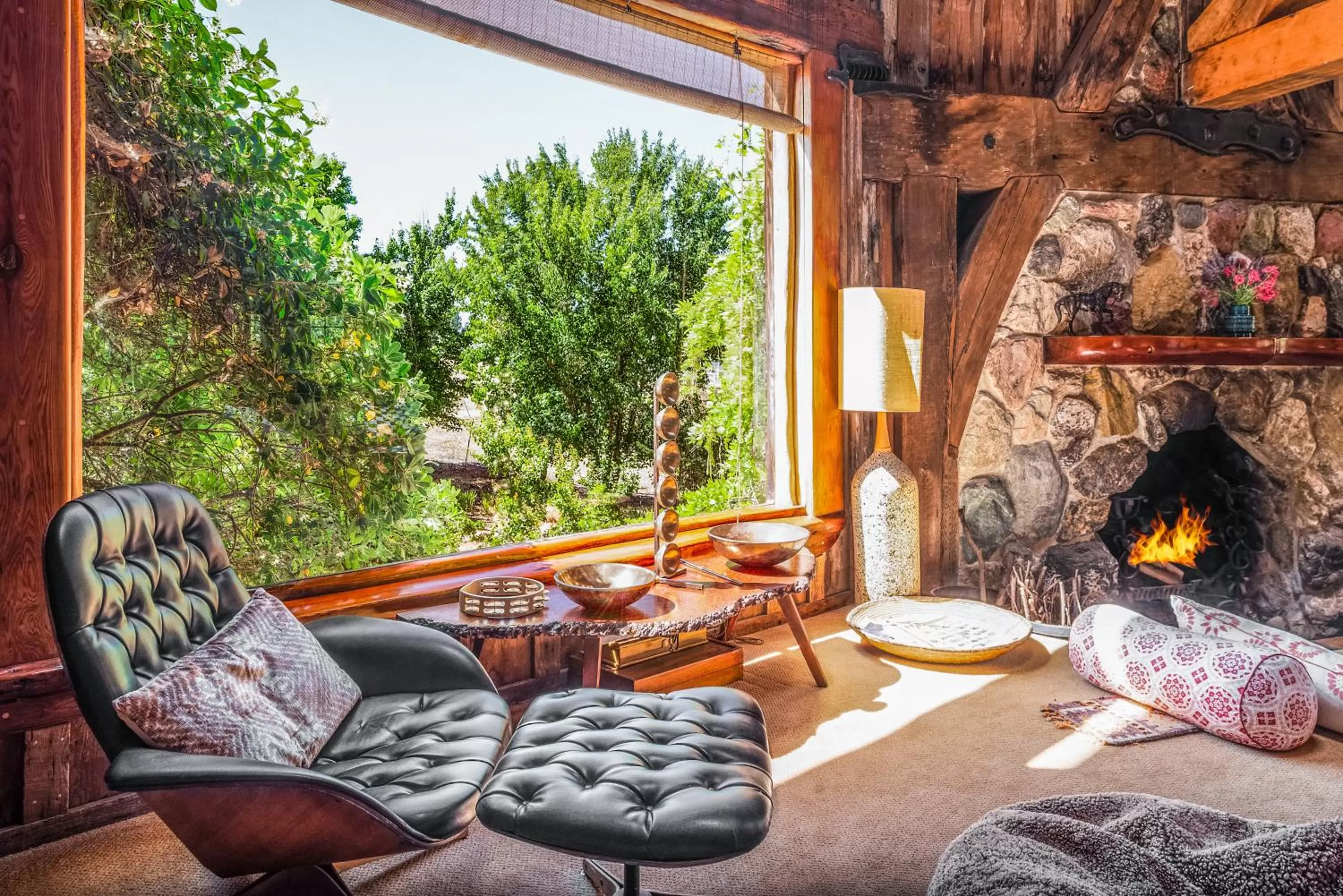 Seating area in Inn Paradiso