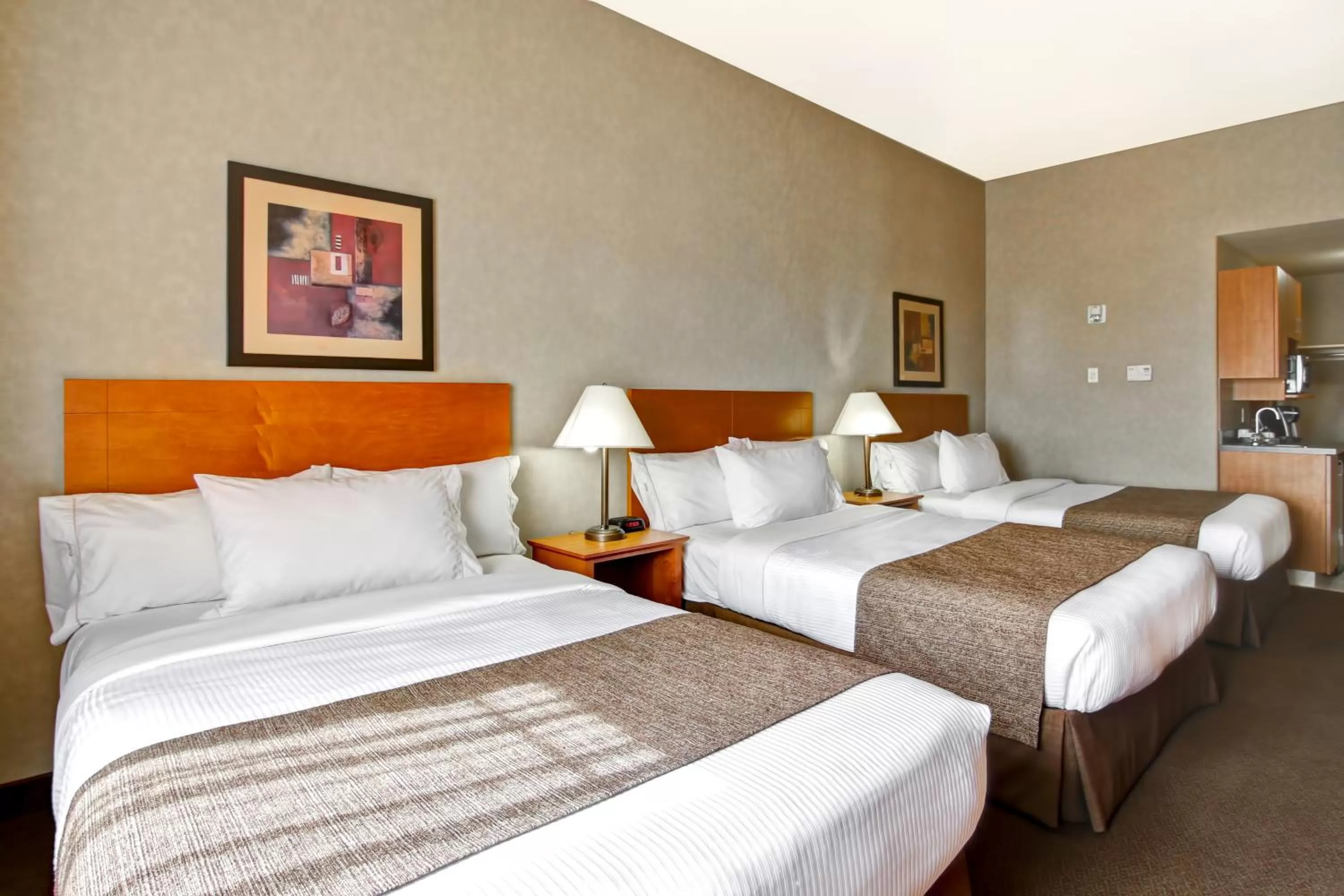 Bedroom, Bed in Canalta Brooks