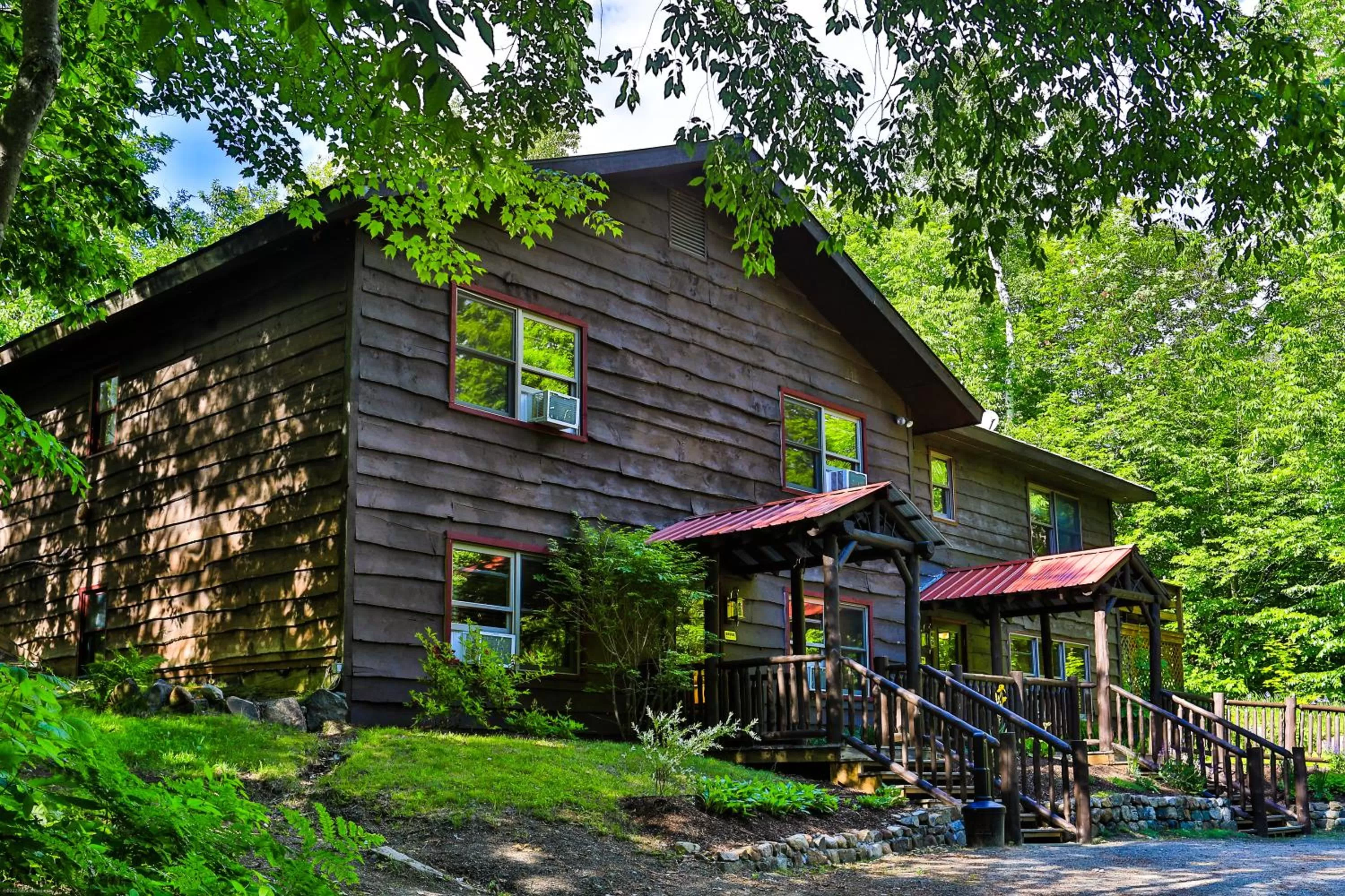 Property building in Garnet Hill Lodge