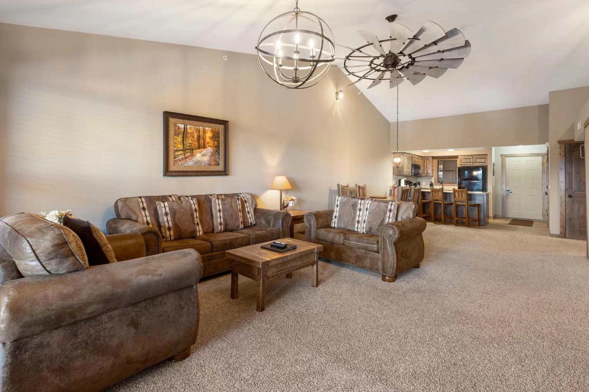 Living room in Table Rock Resorts at Indian Point