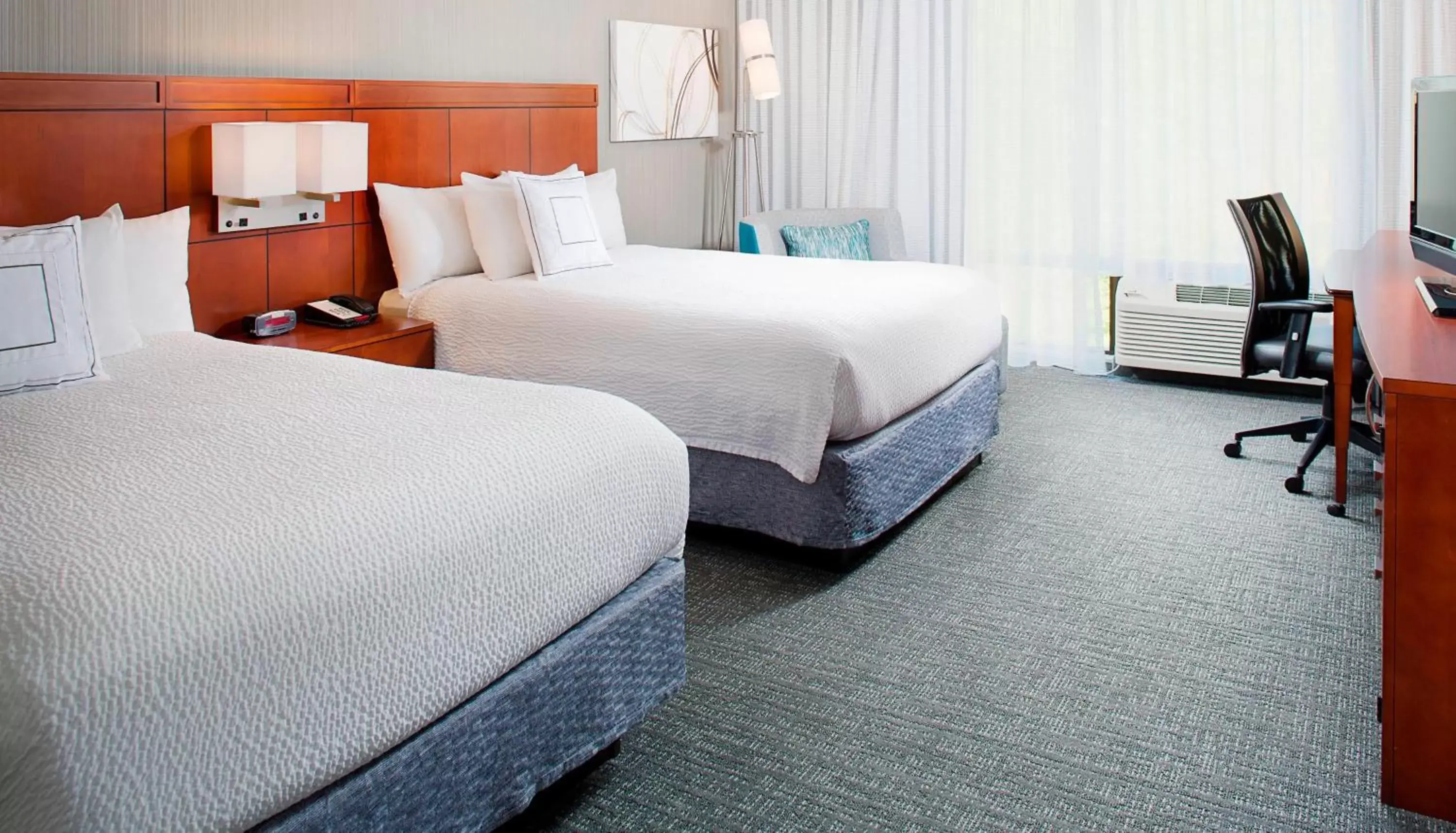 Double Room with 2 Double Beds in Courtyard by Marriott Ann Arbor Double Room with 2 Double Beds in Courtyard by Marriott Ann Arbor