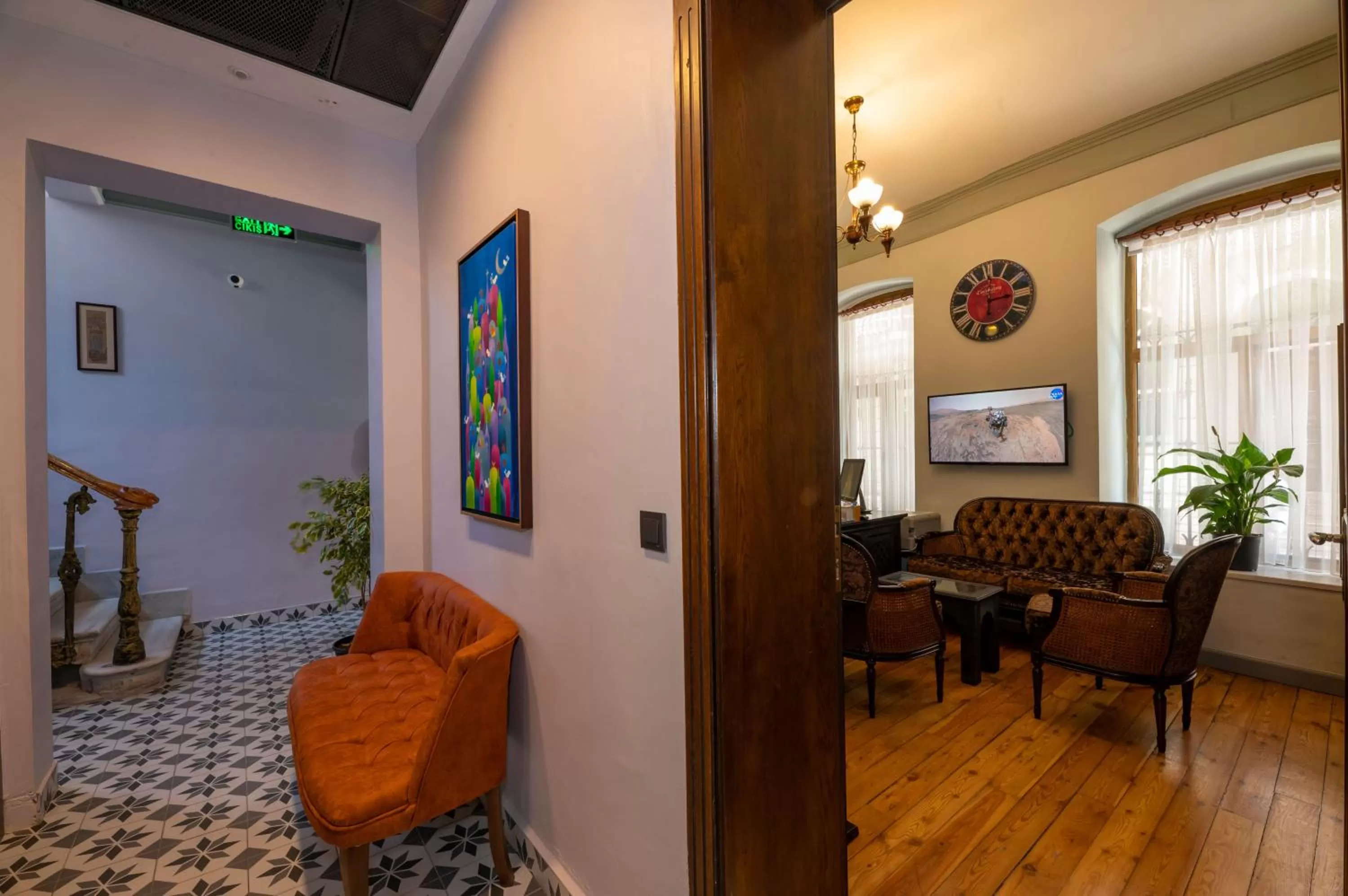 Property building in O'Pera Okanlı Suites