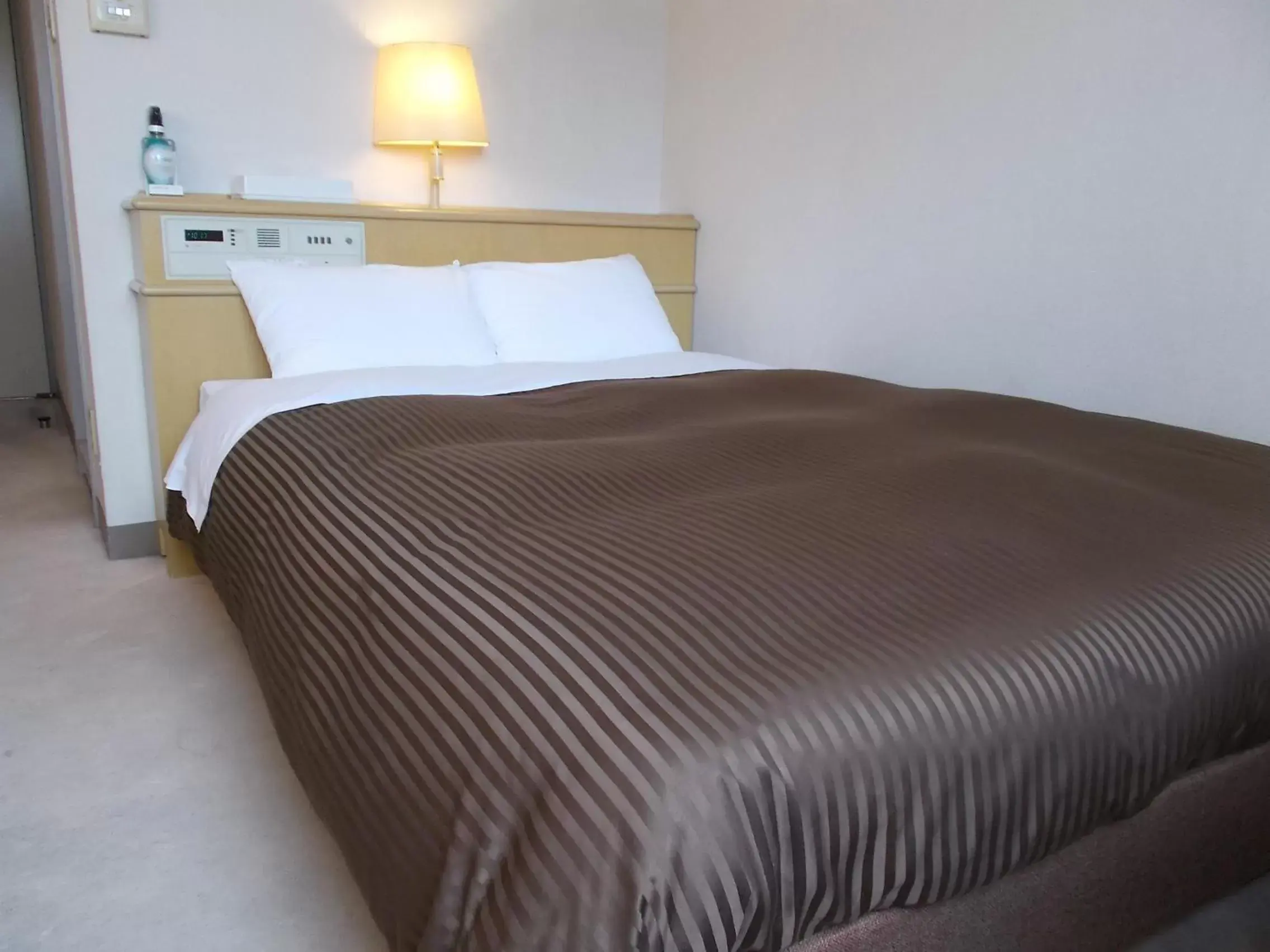 Semi-Double Room - Non-Smoking in Oyama Palace Hotel Semi-Double Room - Non-Smoking in Oyama Palace Hotel