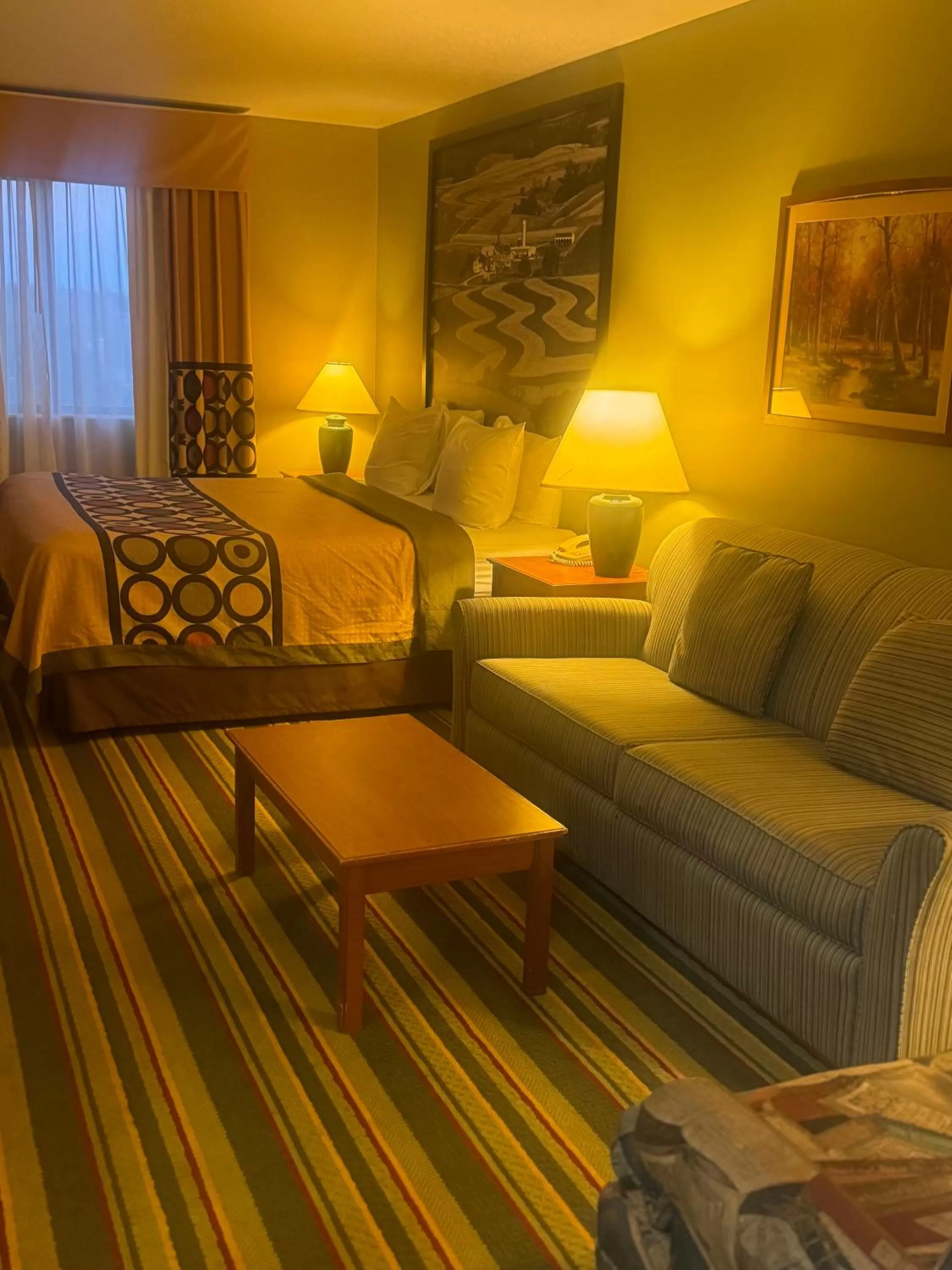 Photo of the whole room in Super 8 by Wyndham Sparta