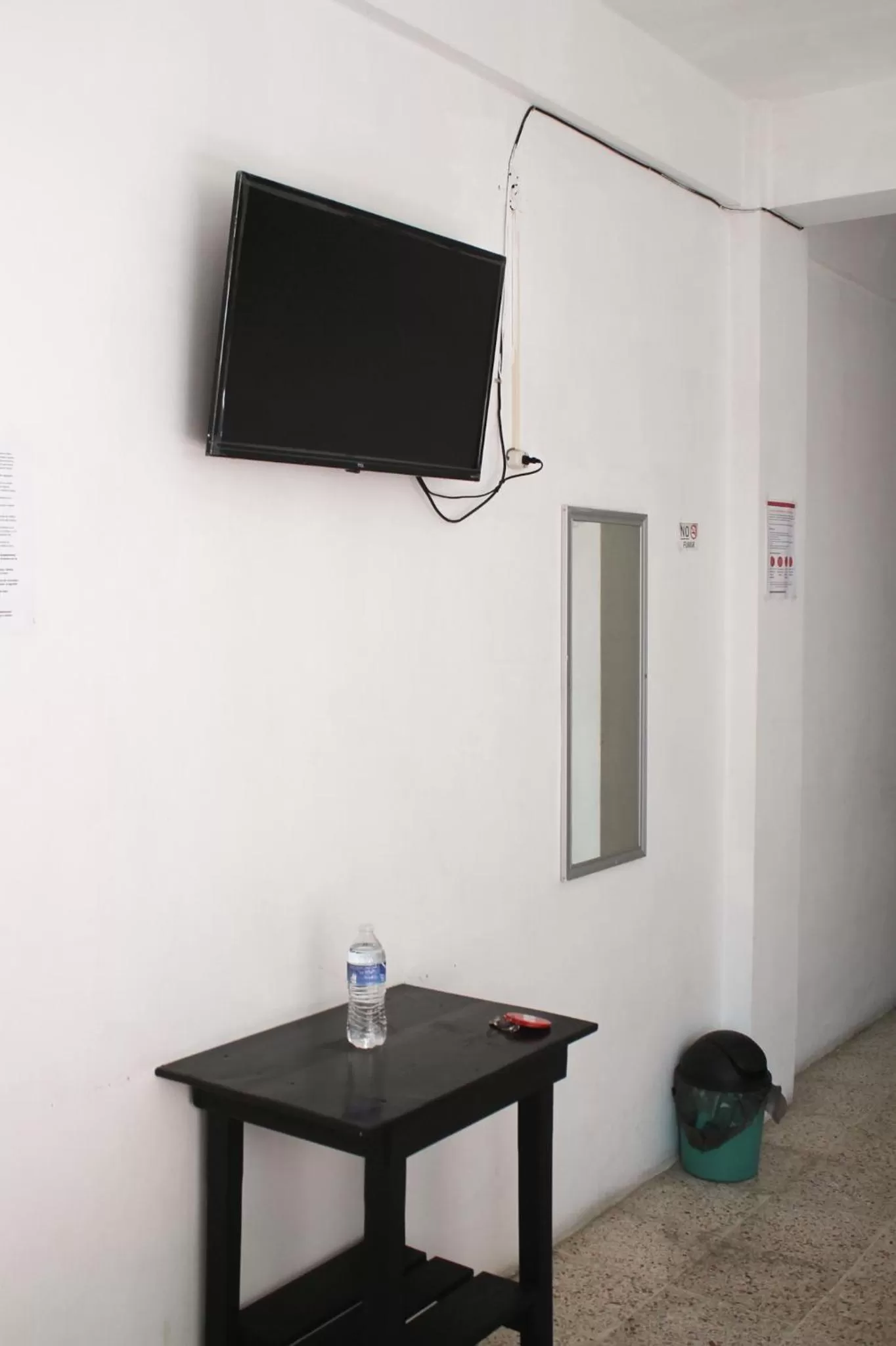 TV and multimedia in Hotel Las Brisas