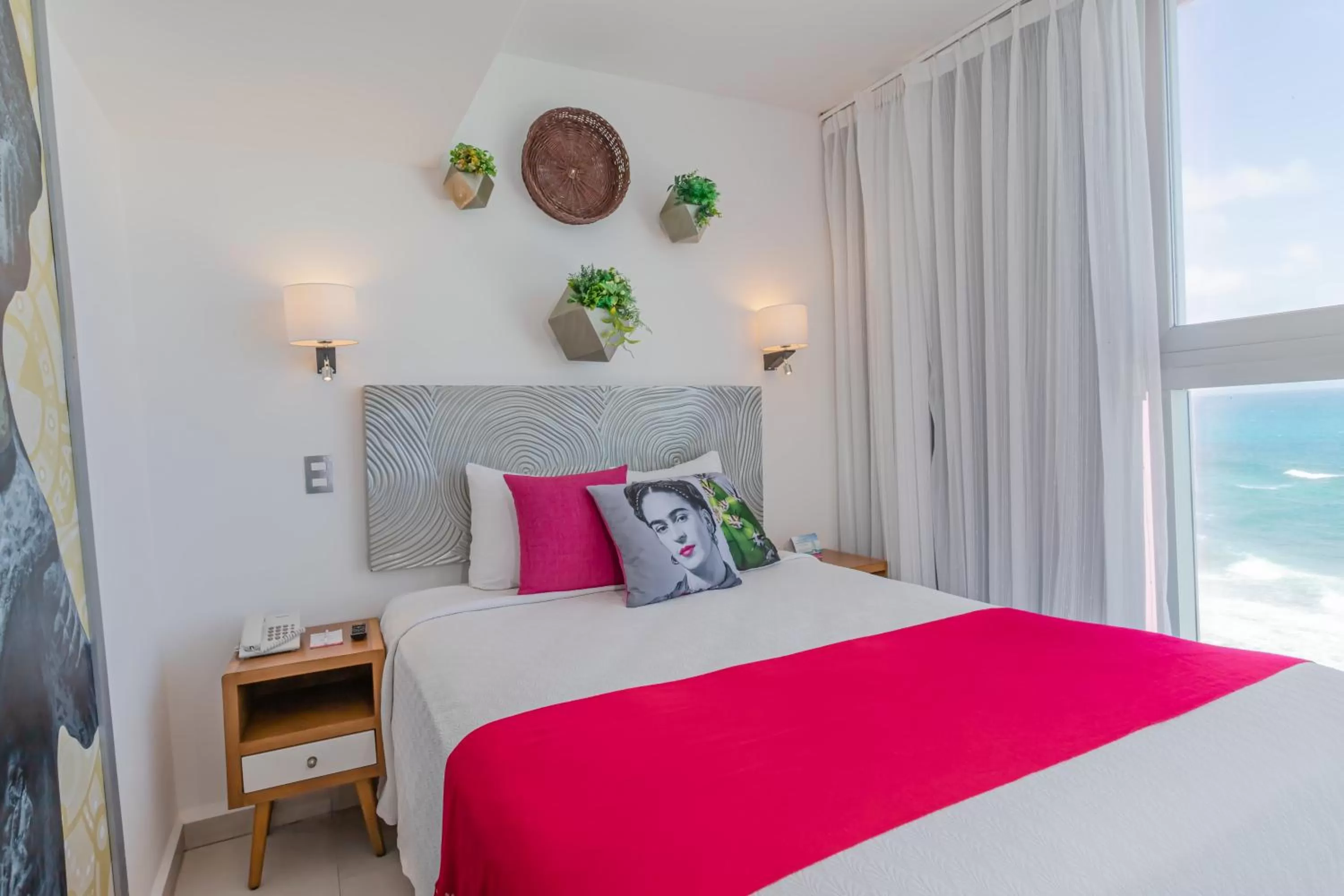 View (from property/room), Bed in Mia Reef Isla Mujeres - All Inclusive Resort