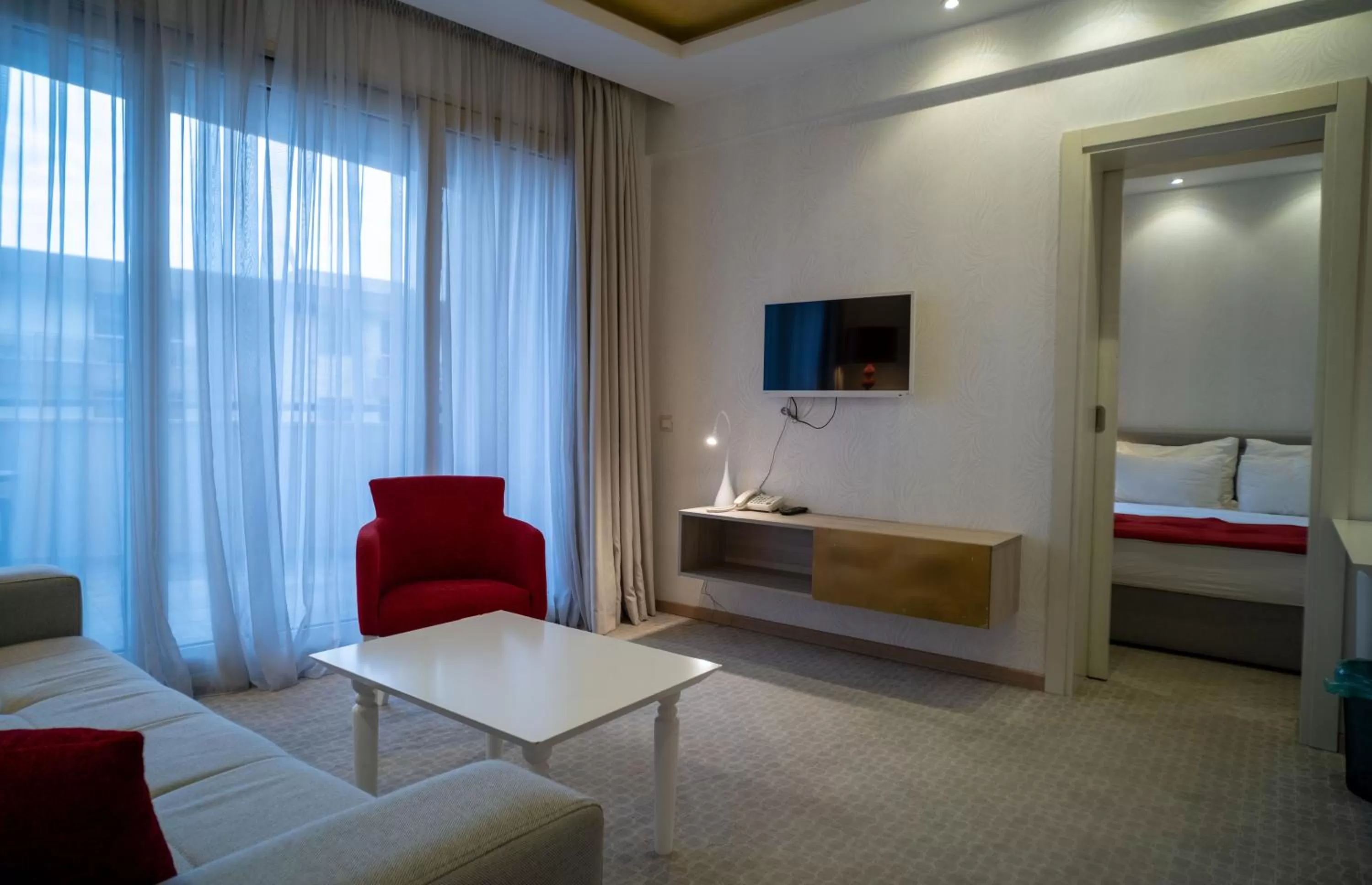 Living room, TV/Entertainment Center in Hotel Atina