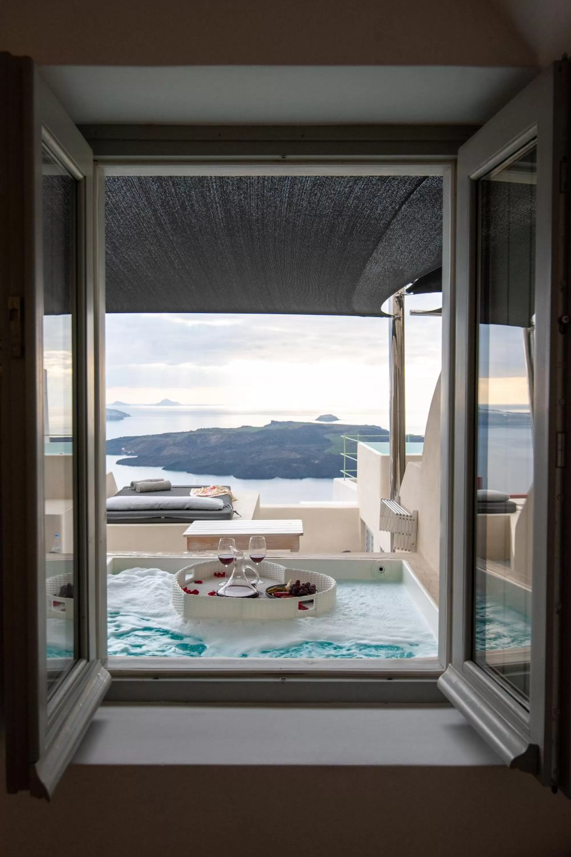 Bed in Caldera Cliff Illusion