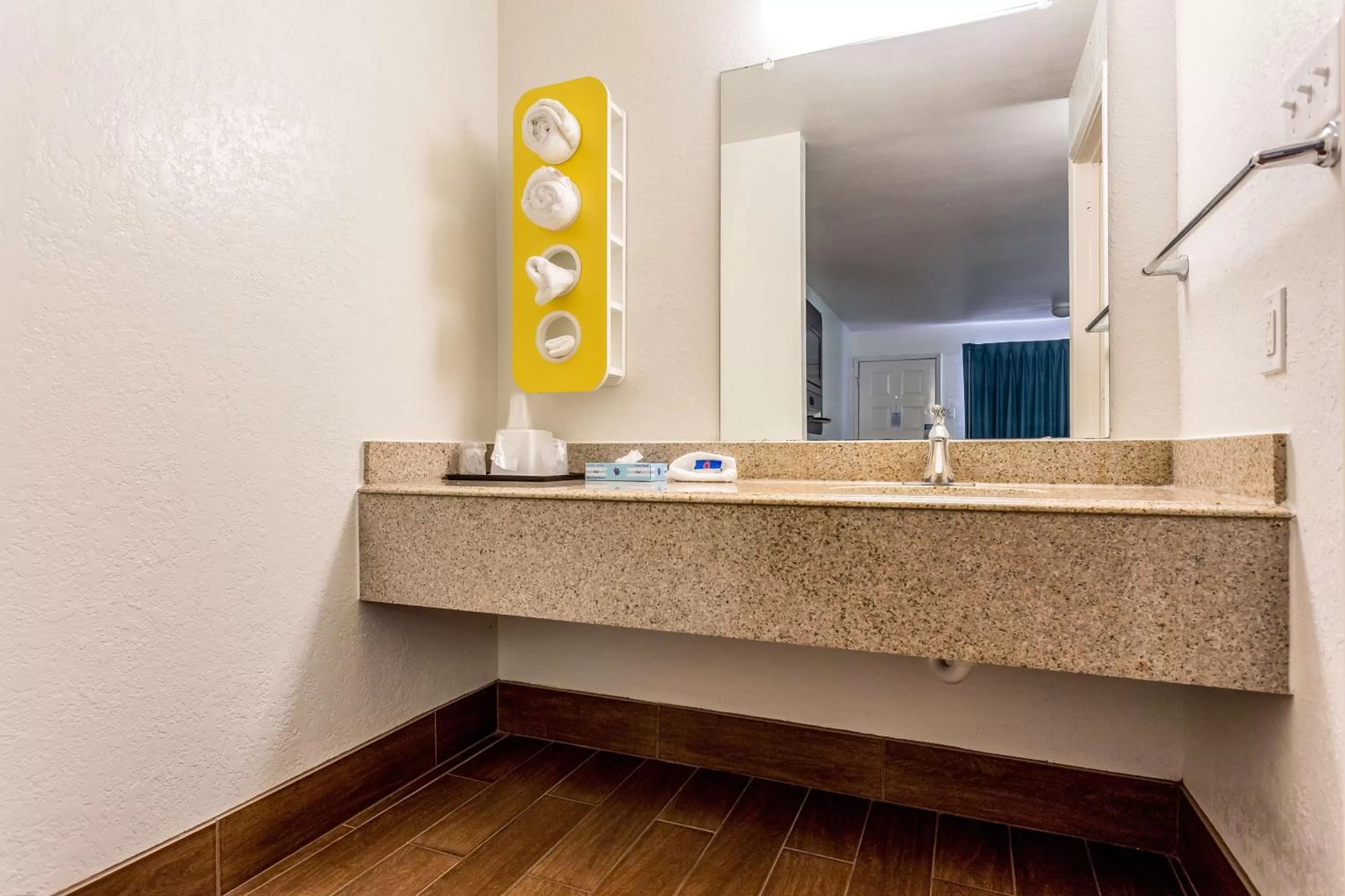Bathroom in Motel 6-Bryan, TX - College Station