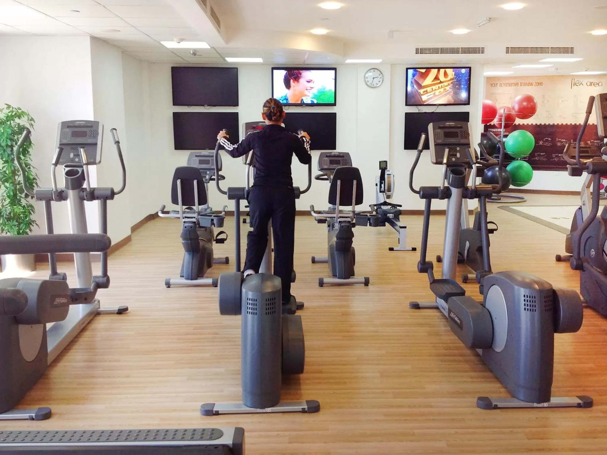 Fitness centre/facilities in Bahi Ajman Palace Hotel