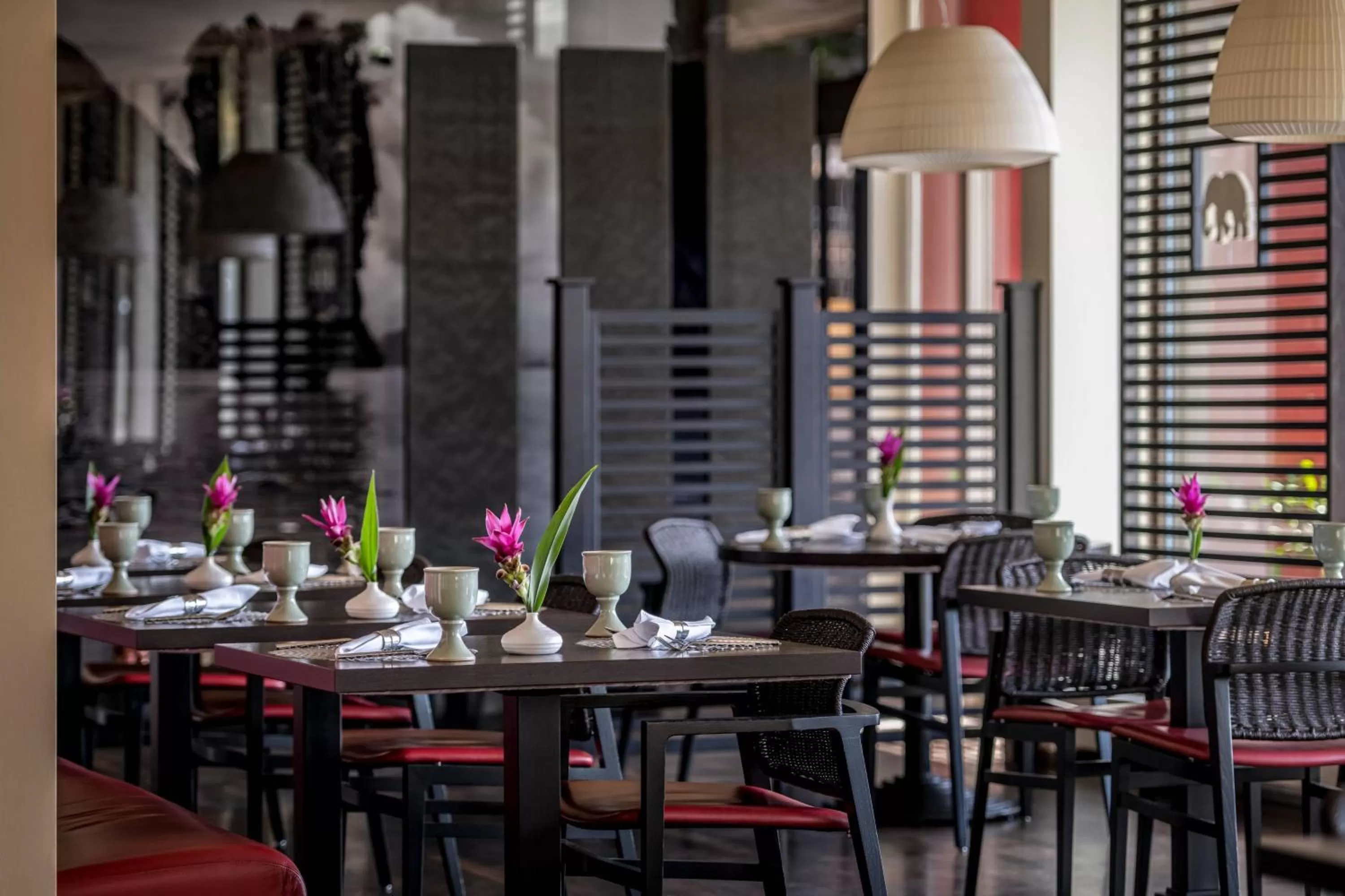 Restaurant/places to eat in Zurich Marriott Hotel