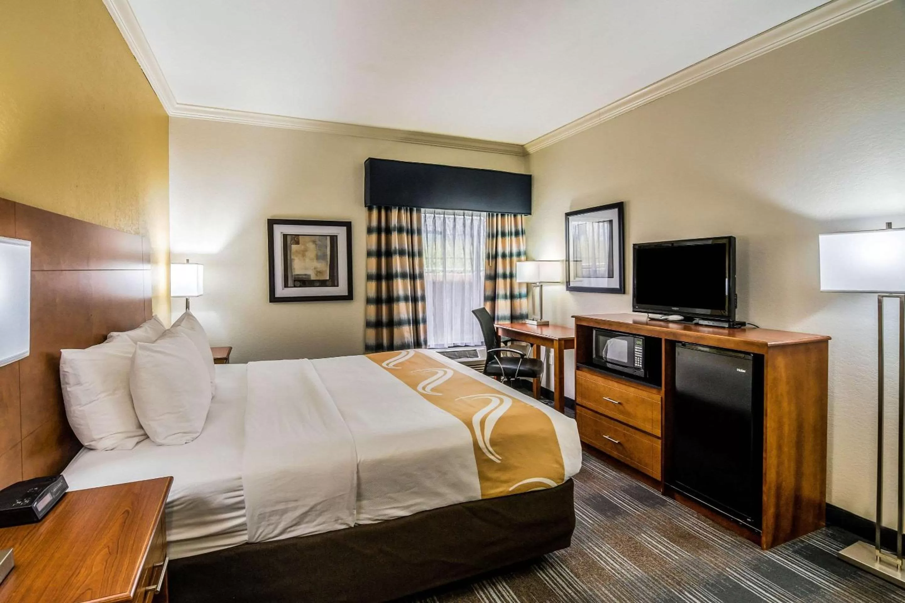 Photo of the whole room, Bed in Quality Inn Alexander City