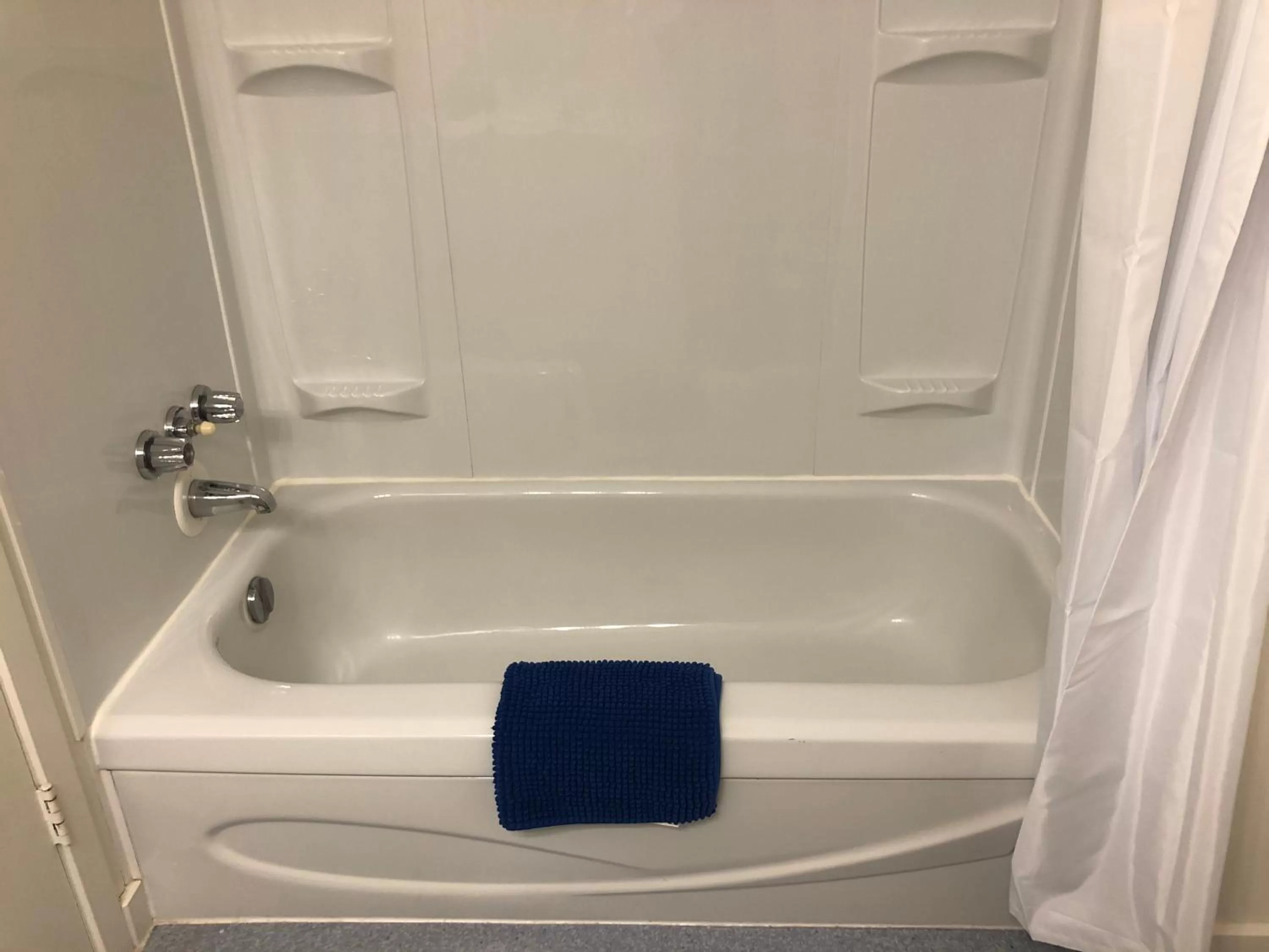 Creston Valley Motel