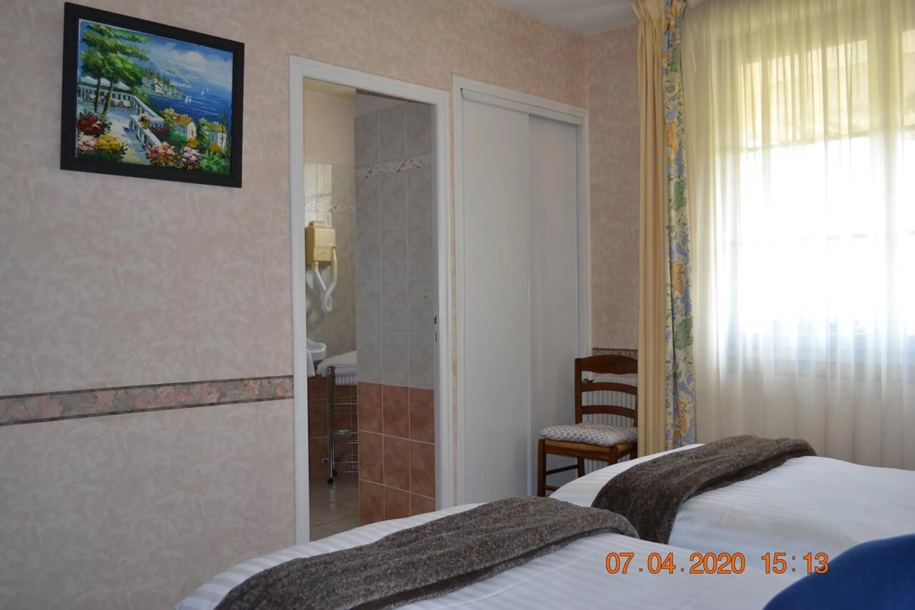 Bed in Hôtel Le Castel