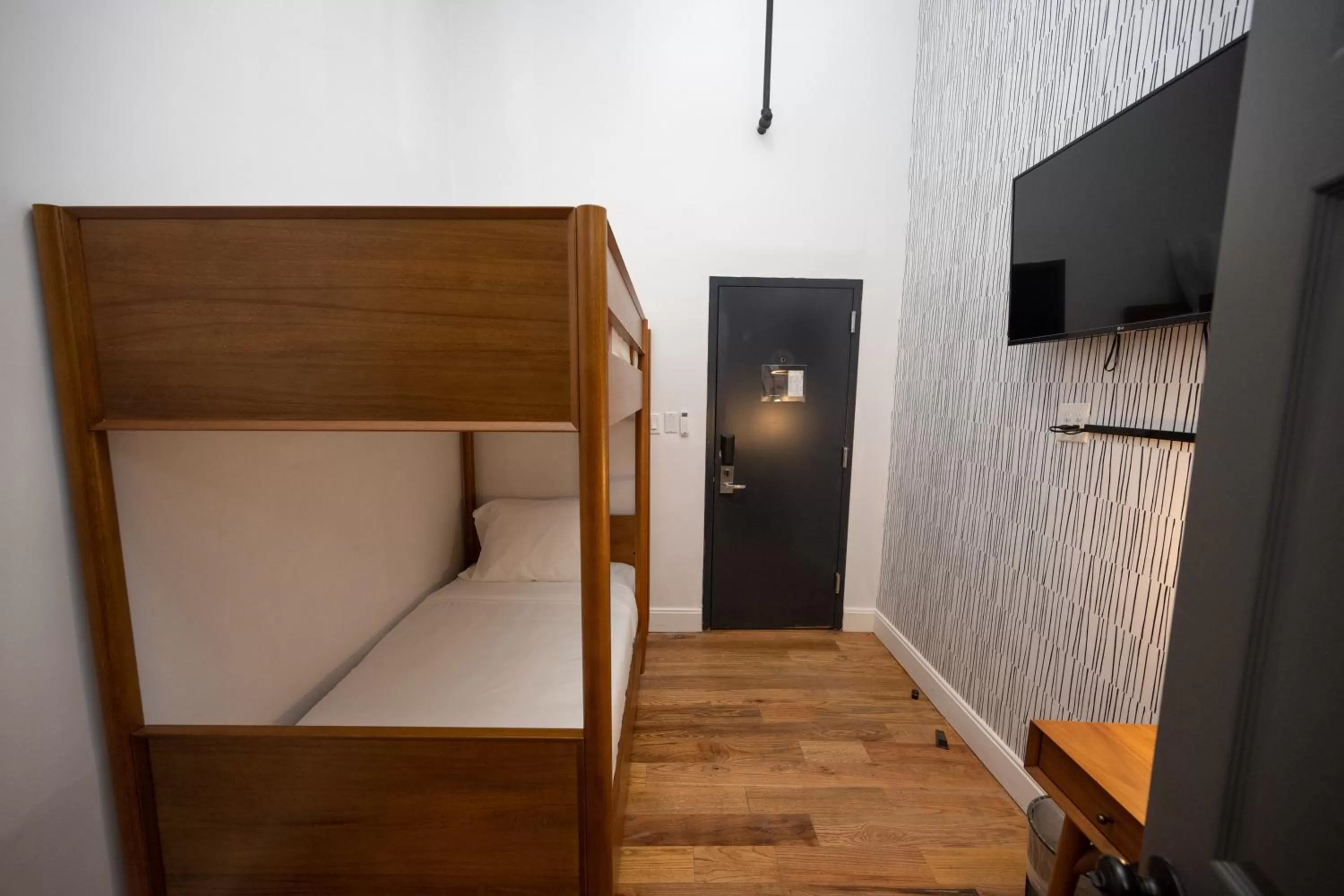 TV and multimedia, Bed in The Flat NYC