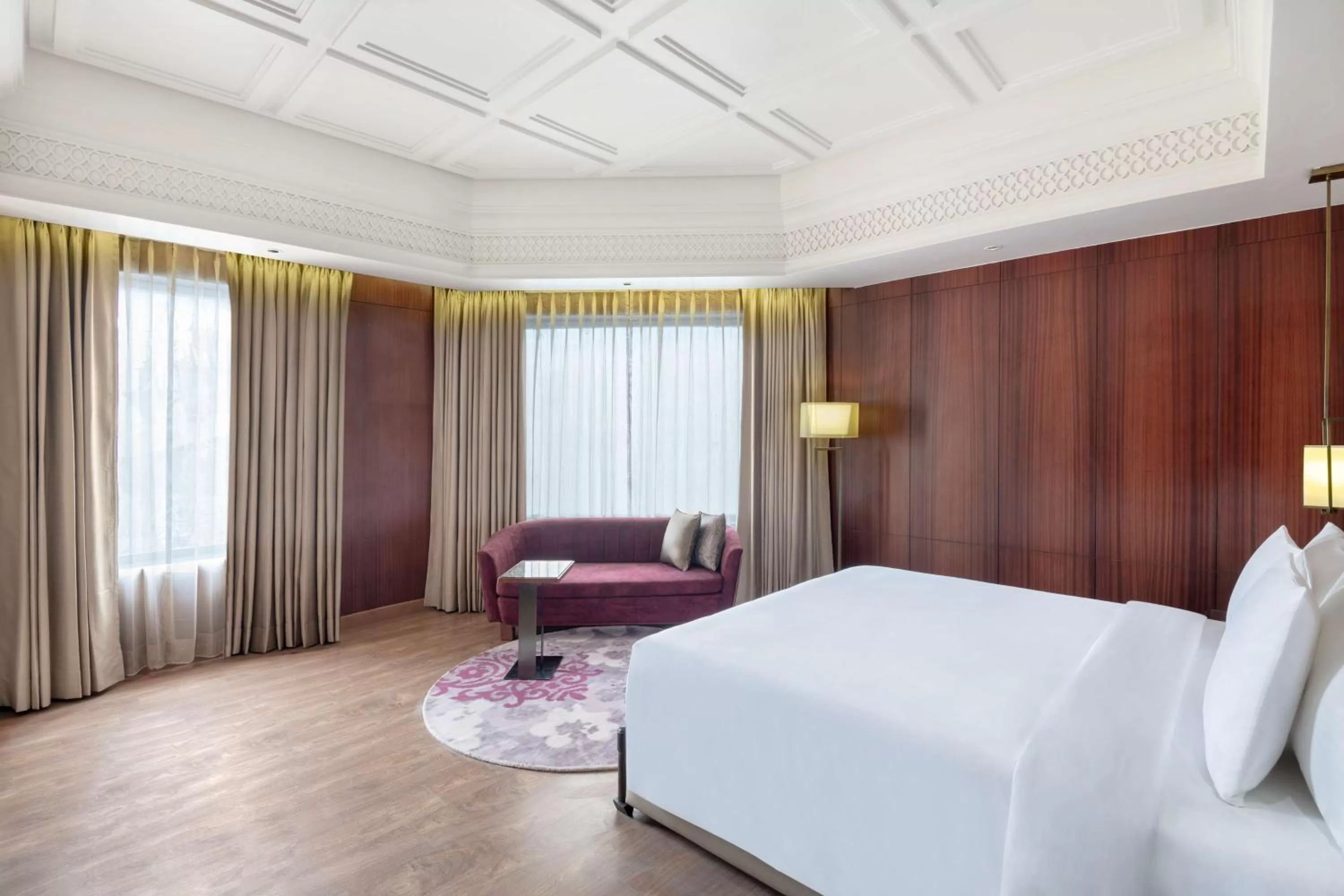 Photo of the whole room, Bed in Radisson Kufri