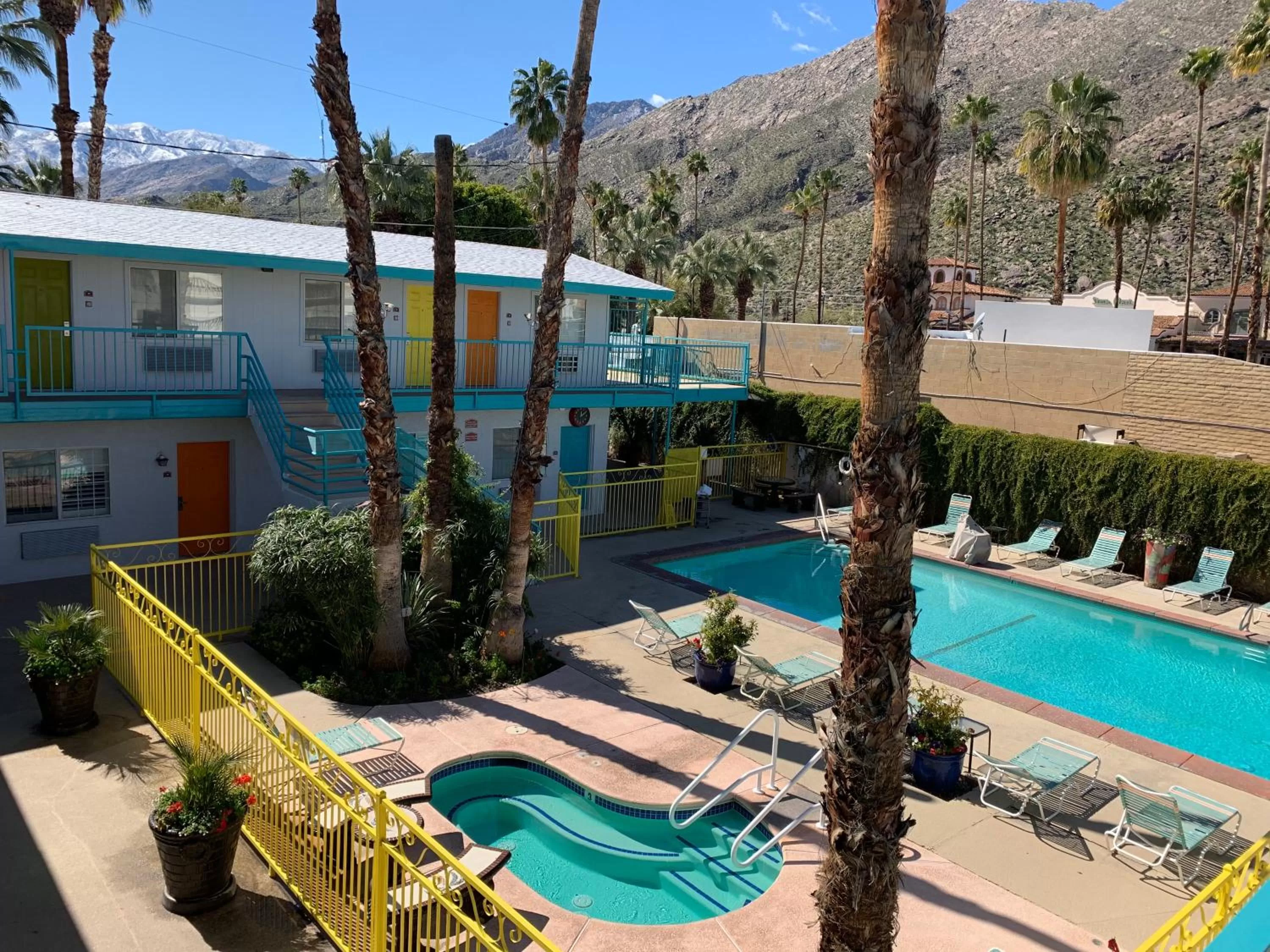 Swimming pool in Adara Palm Springs
