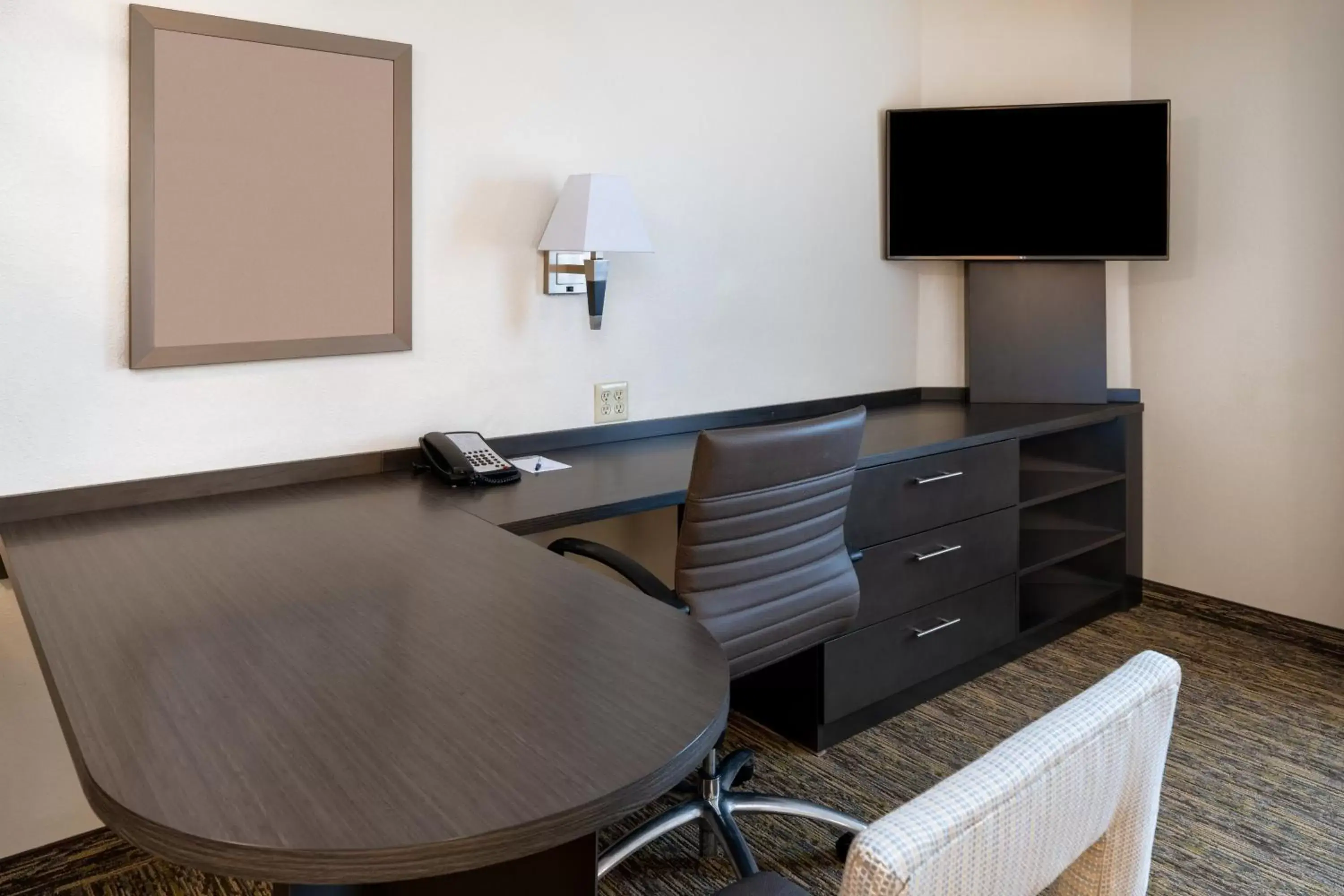Queen Studio - Disability Access in Candlewood Suites Washington-Dulles Herndon by IHG Queen Studio - Disability Access in Candlewood Suites Washington-Dulles Herndon by IHG