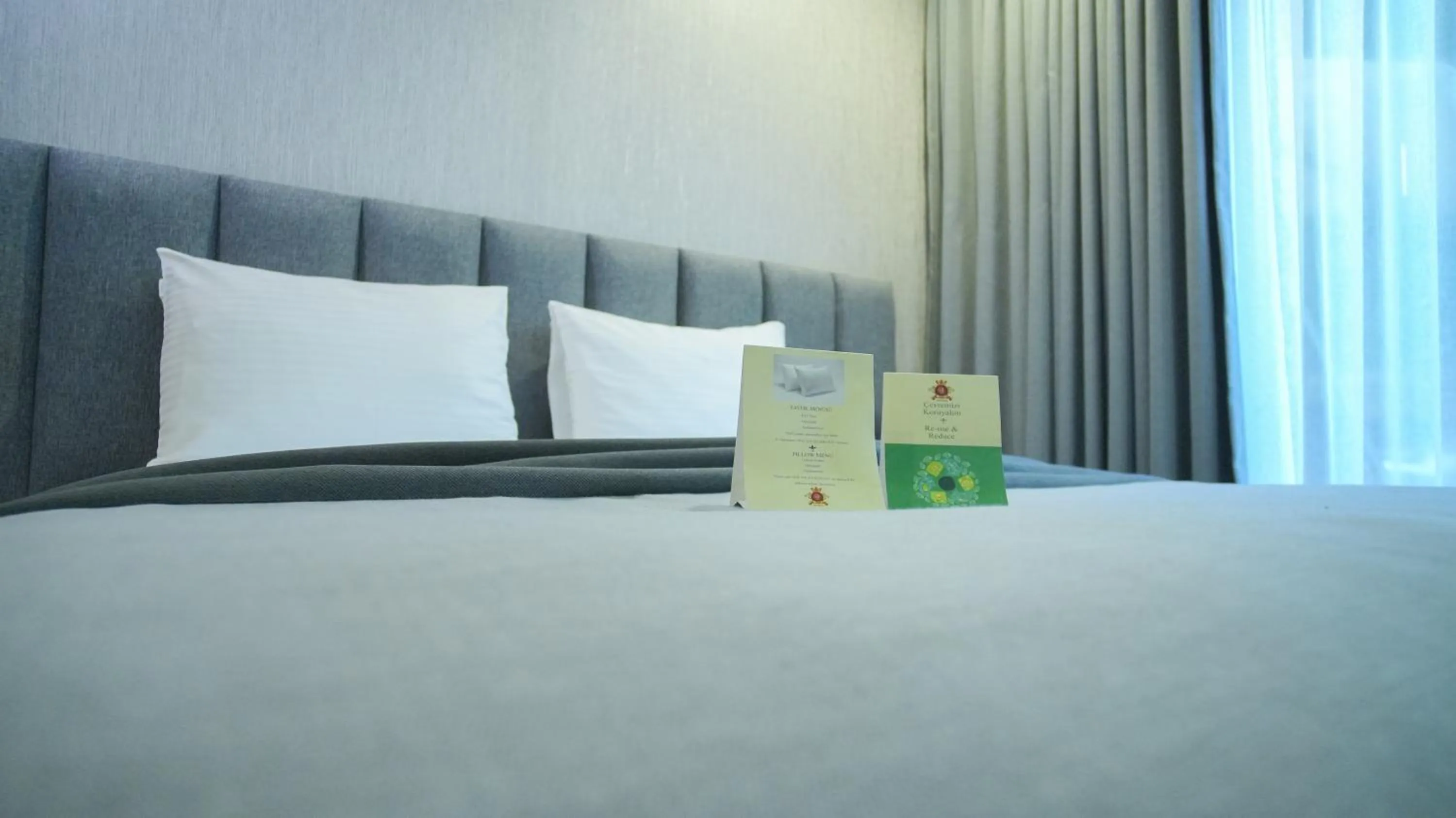 Bed in Dosso Dossi Hotels Old City