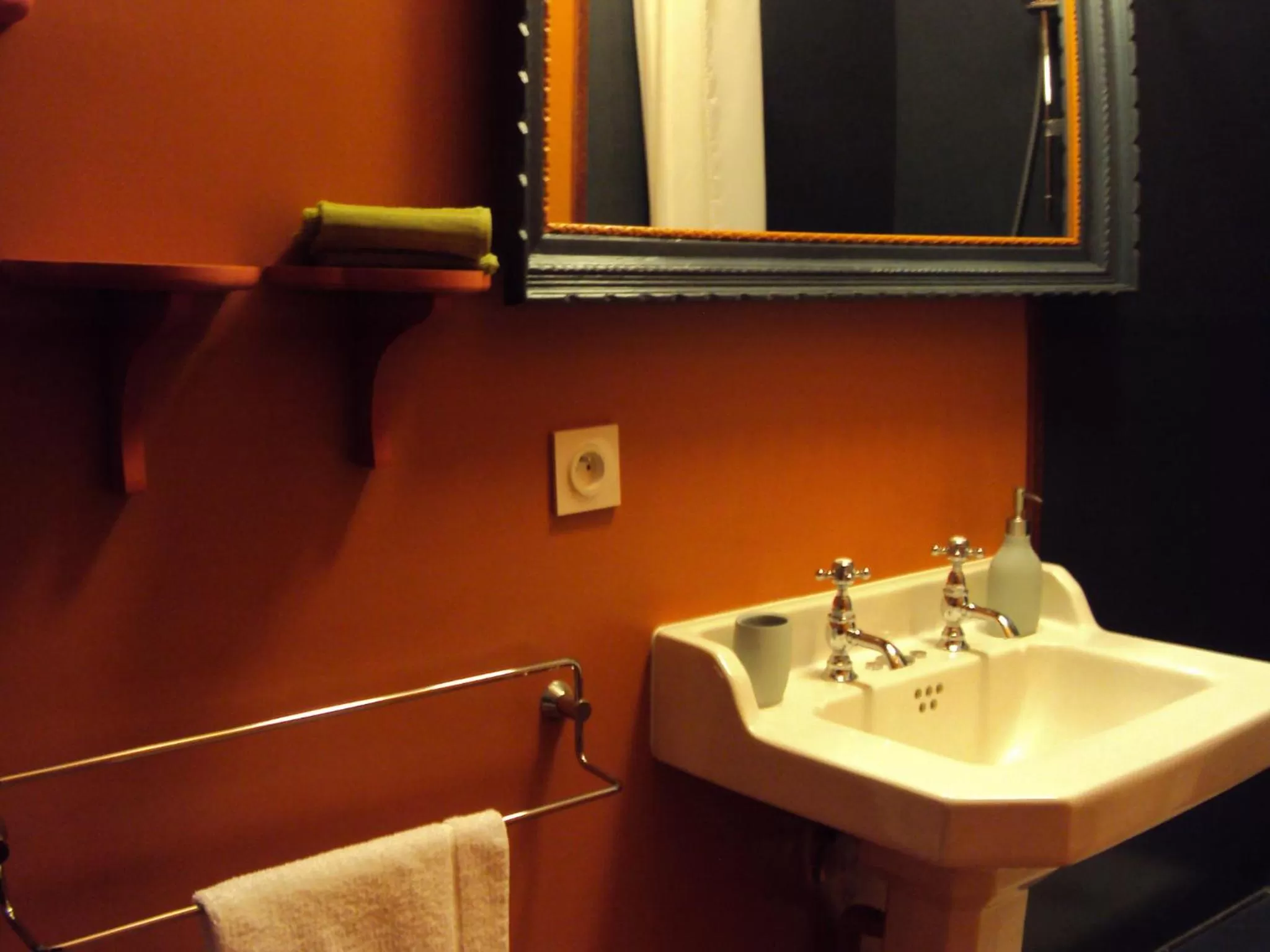 Bathroom in Les Chambres des Dames