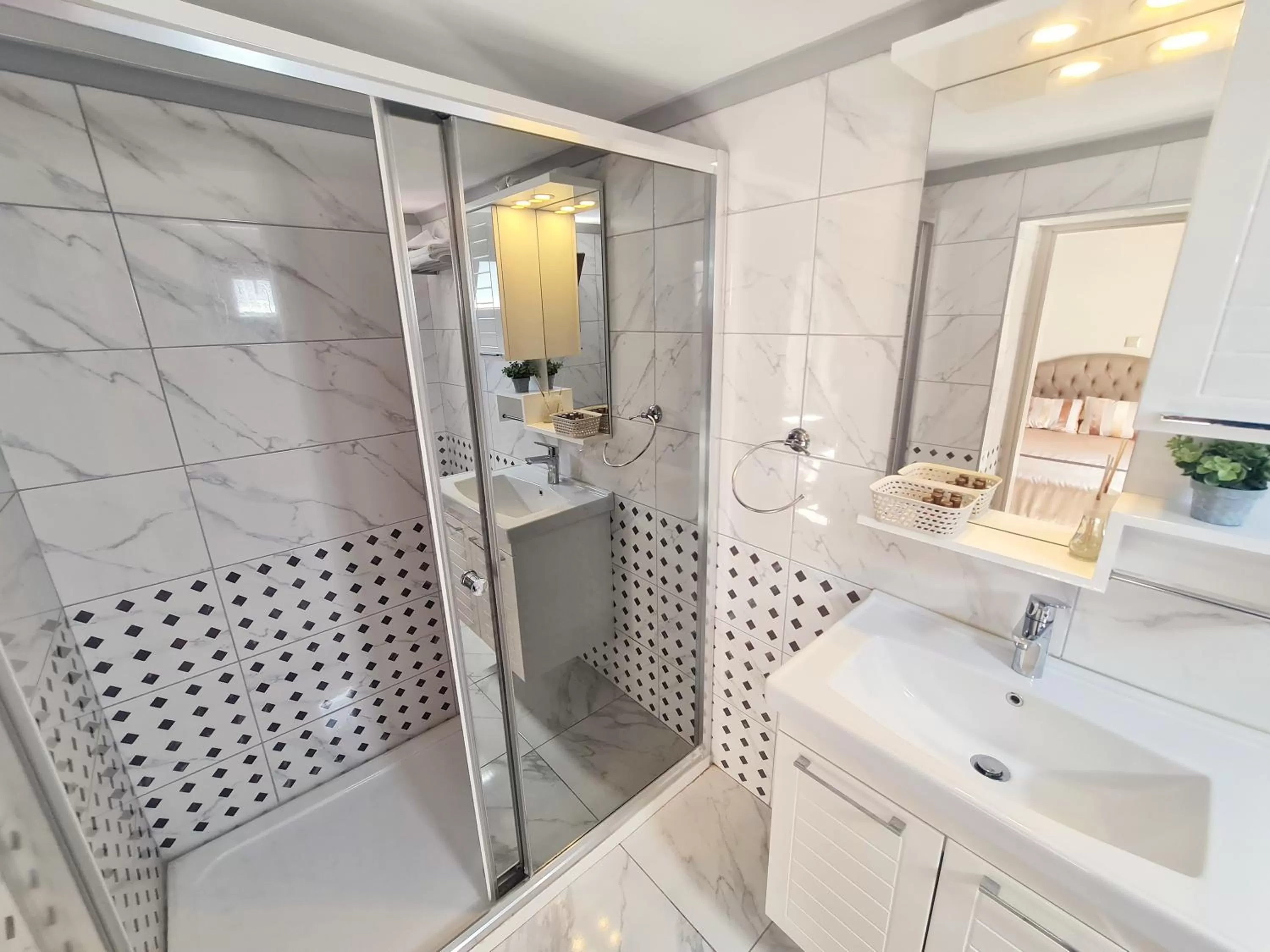 Shower, Bathroom in SOFIA BOUTIQUE HOTEL