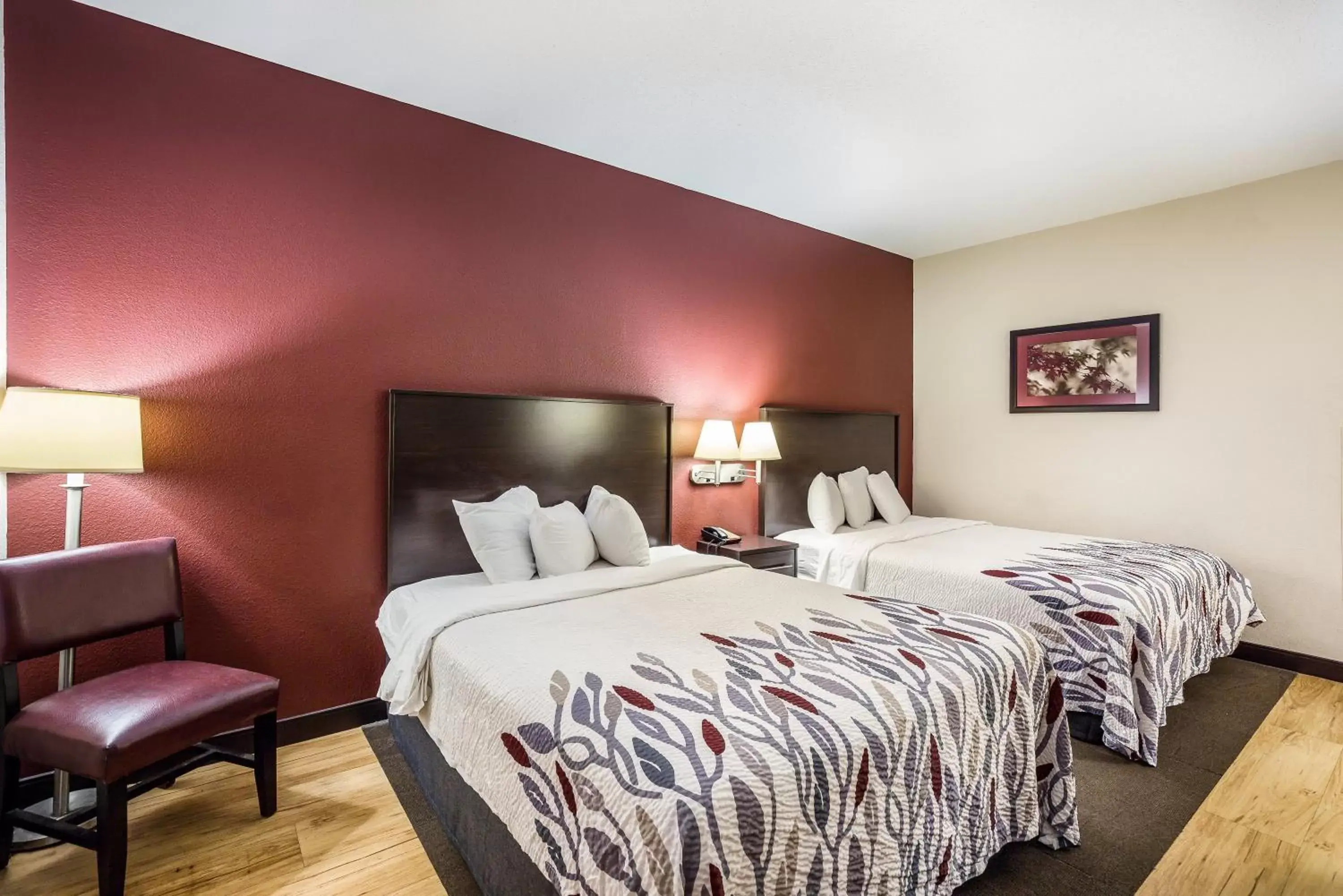 Deluxe Queen Room with Two Queen Beds - Disability Access/Roll-In Shower Smoke Free in Red Roof Inn St Louis - Troy, IL Deluxe Queen Room with Two Queen Beds - Disability Access/Roll-In Shower Smoke Free in Red Roof Inn St Louis - Troy, IL