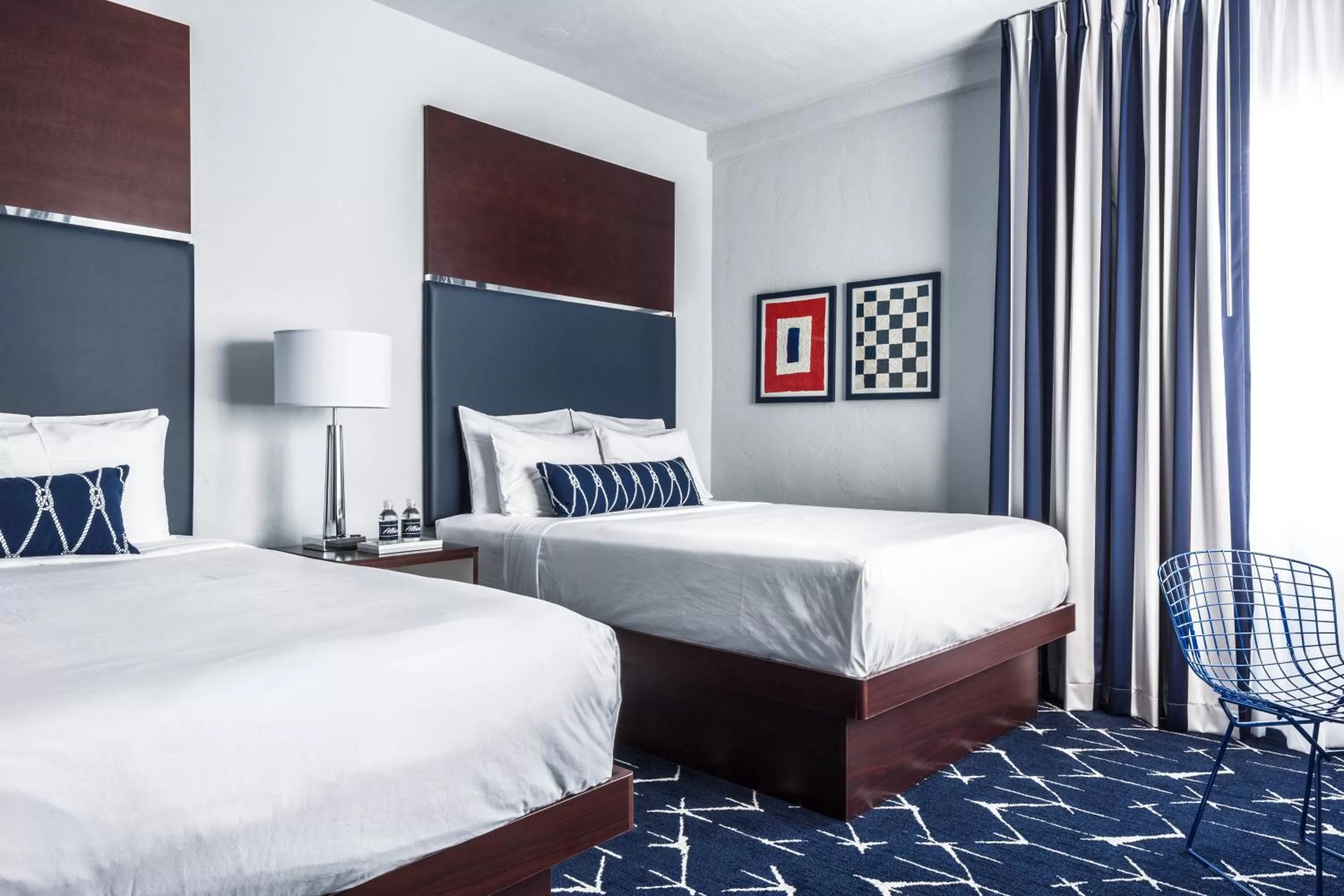 Photo of the whole room, Bed in Albion Hotel