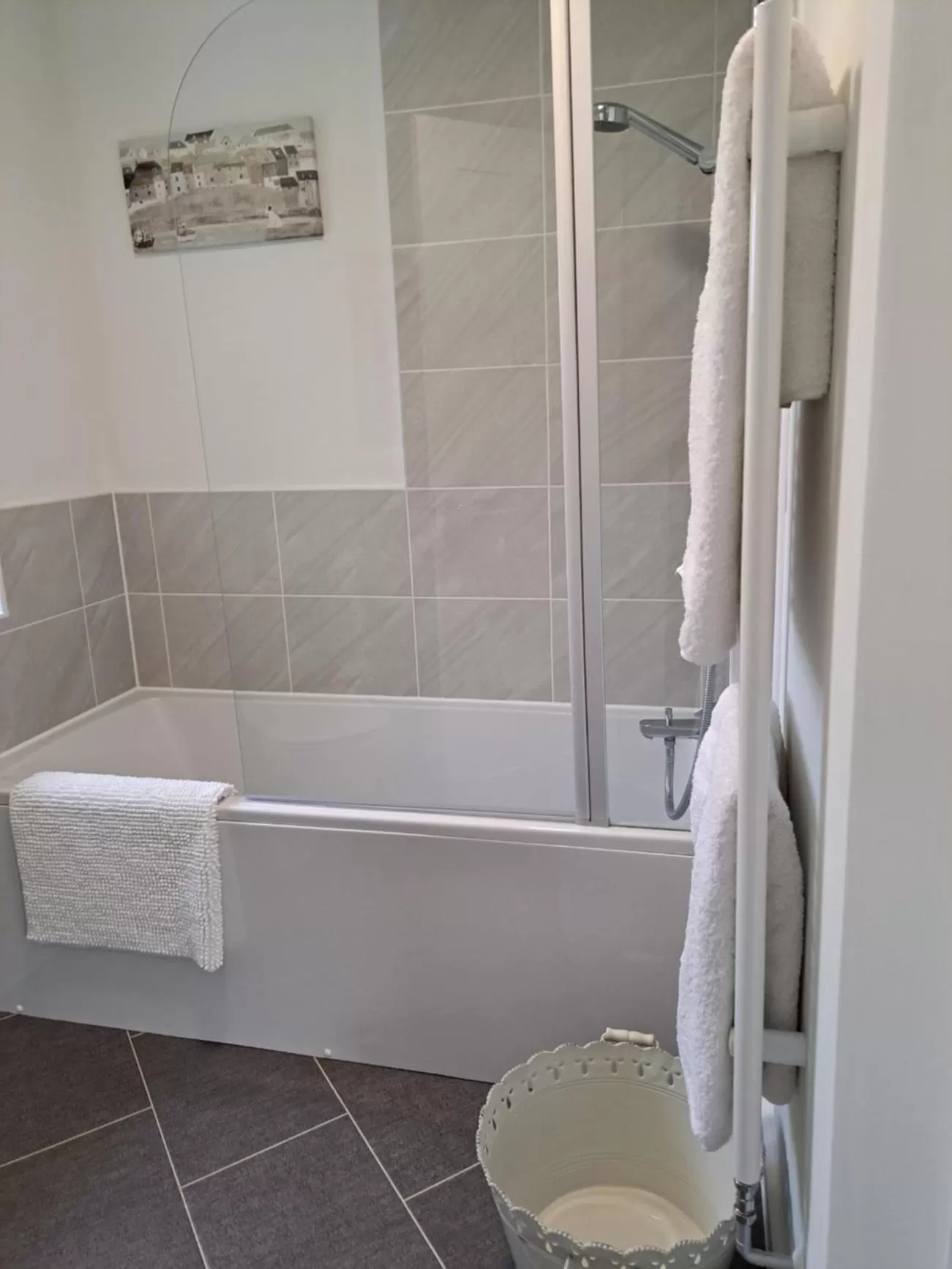 Shower, Bathroom in Barbarella's place