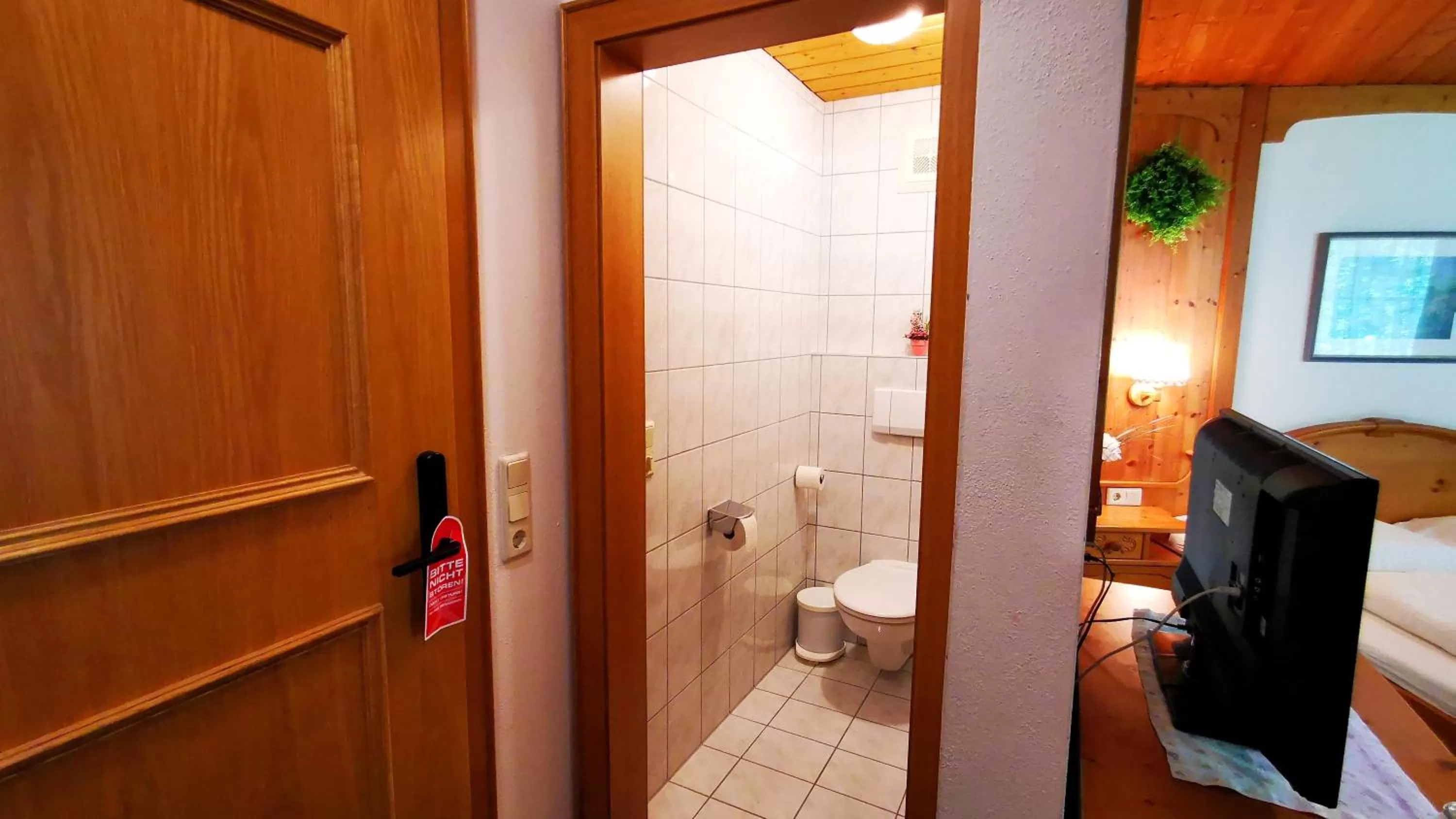 Toilet, Bathroom in Gasthof Geronimo
