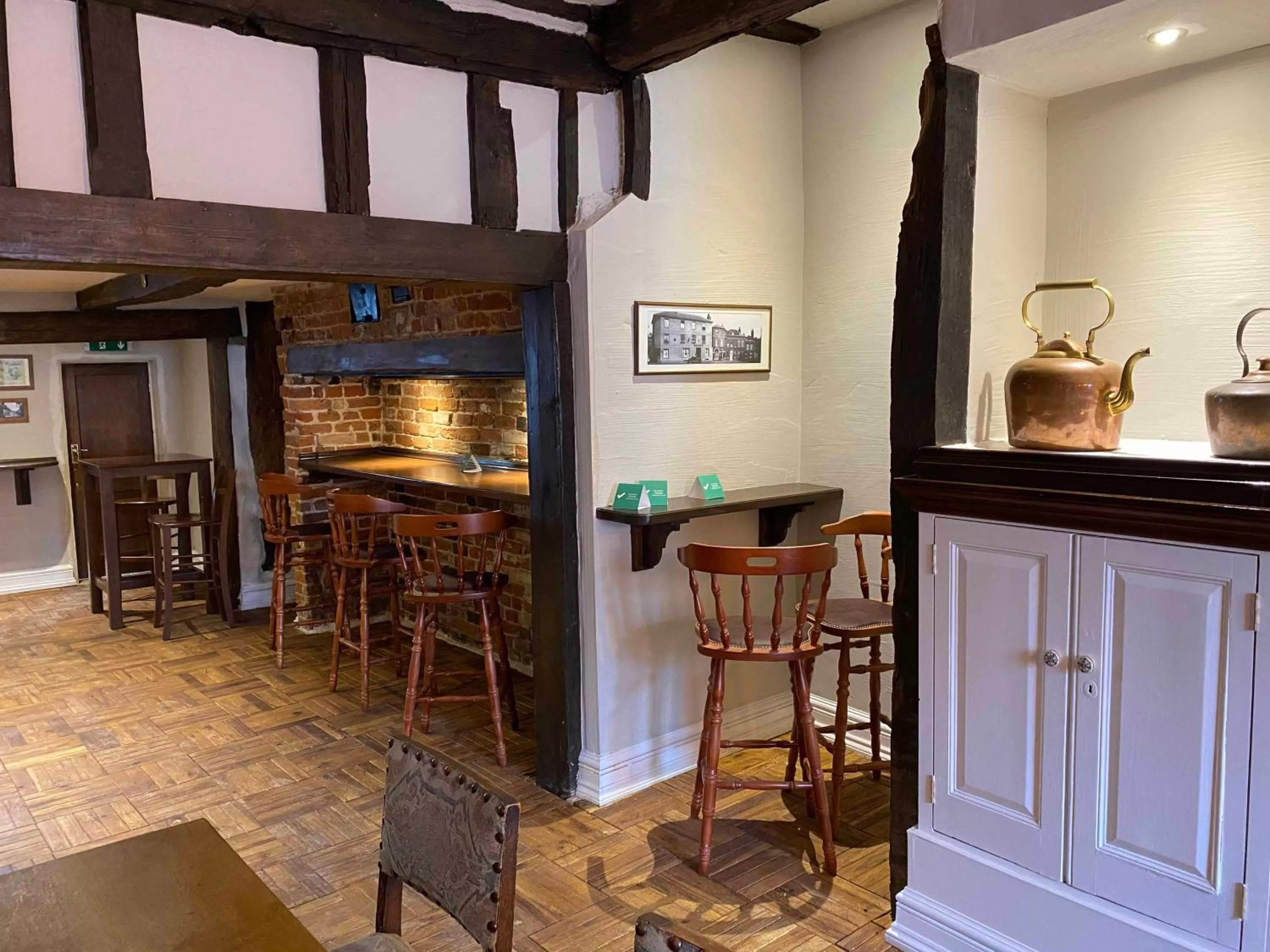 Lounge or bar in The Bull Inn