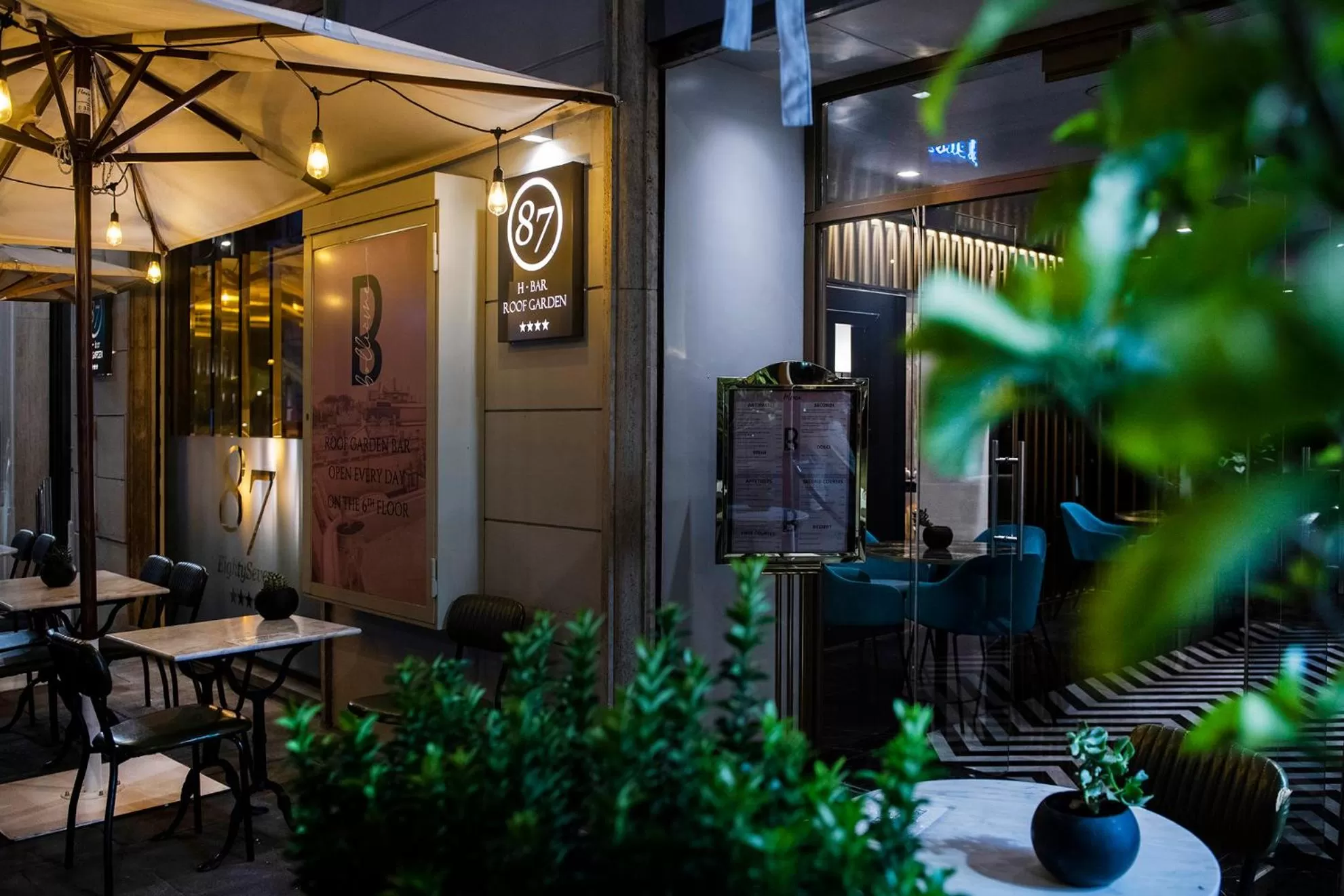 Patio in Hotel 87 eighty-seven - Maison d'Art Collection