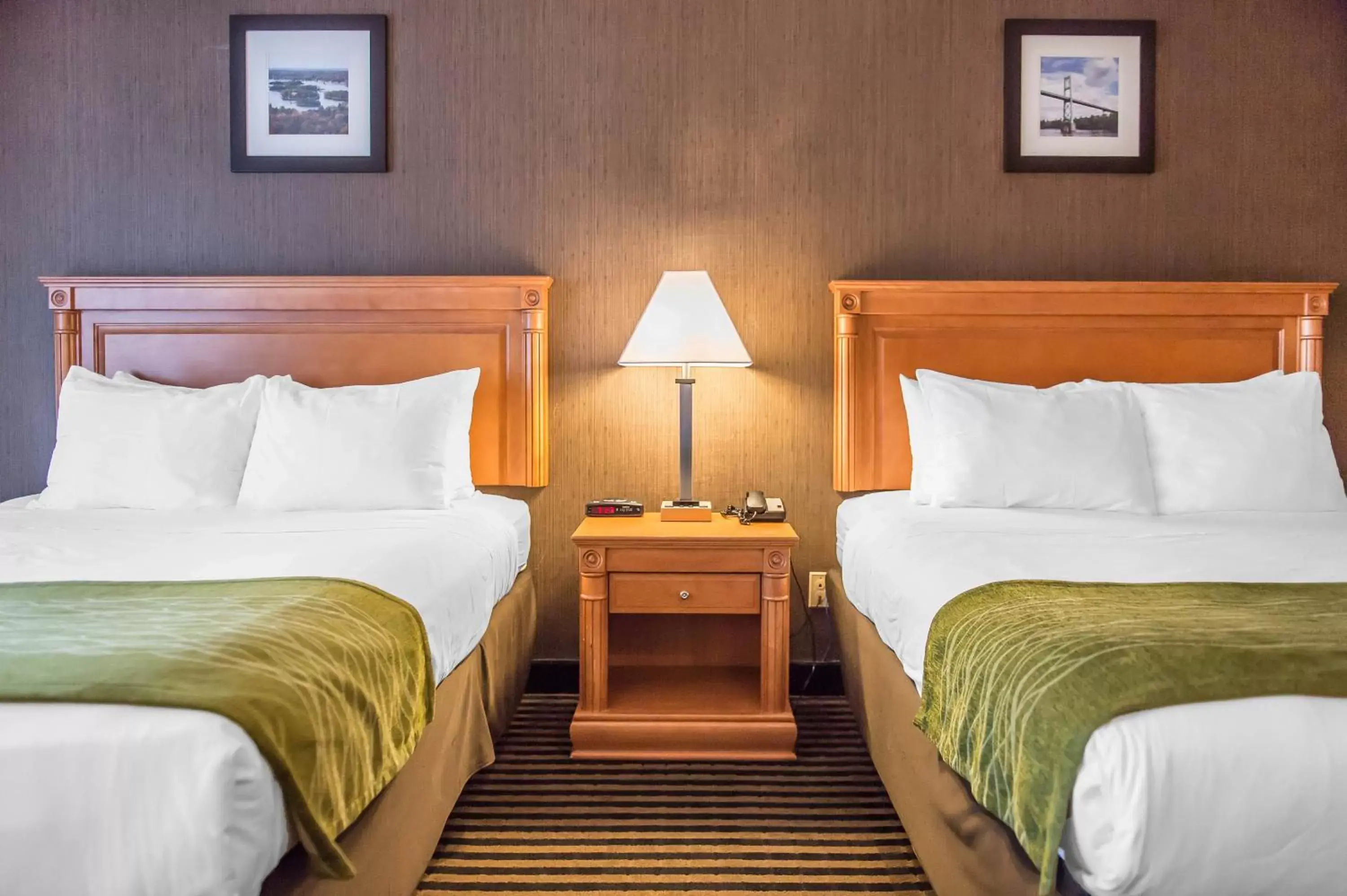 Queen Room with Two Queen Beds - Ground Floor - Non-Smoking in Comfort Inn Queen Room with Two Queen Beds - Ground Floor - Non-Smoking in Comfort Inn