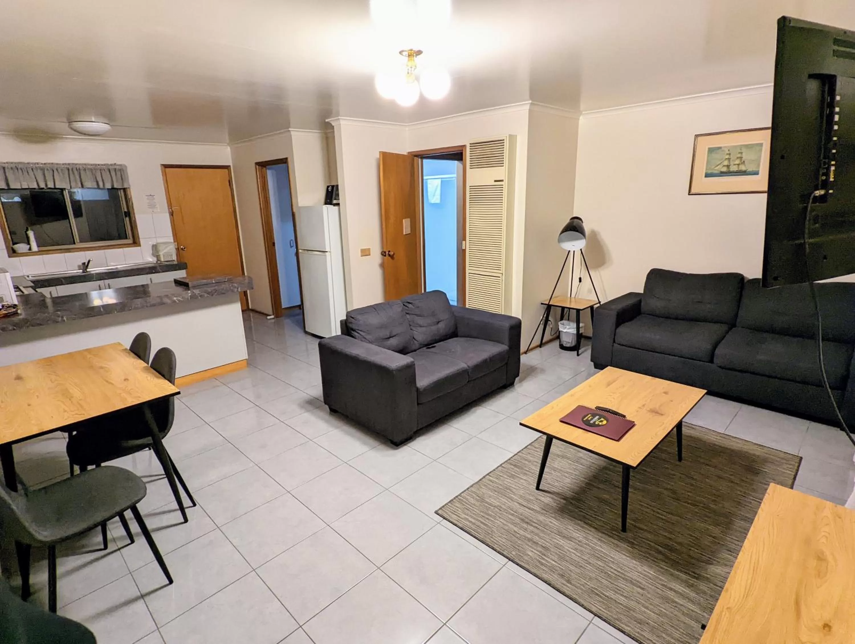 Homestead Motor Inn & Apartments