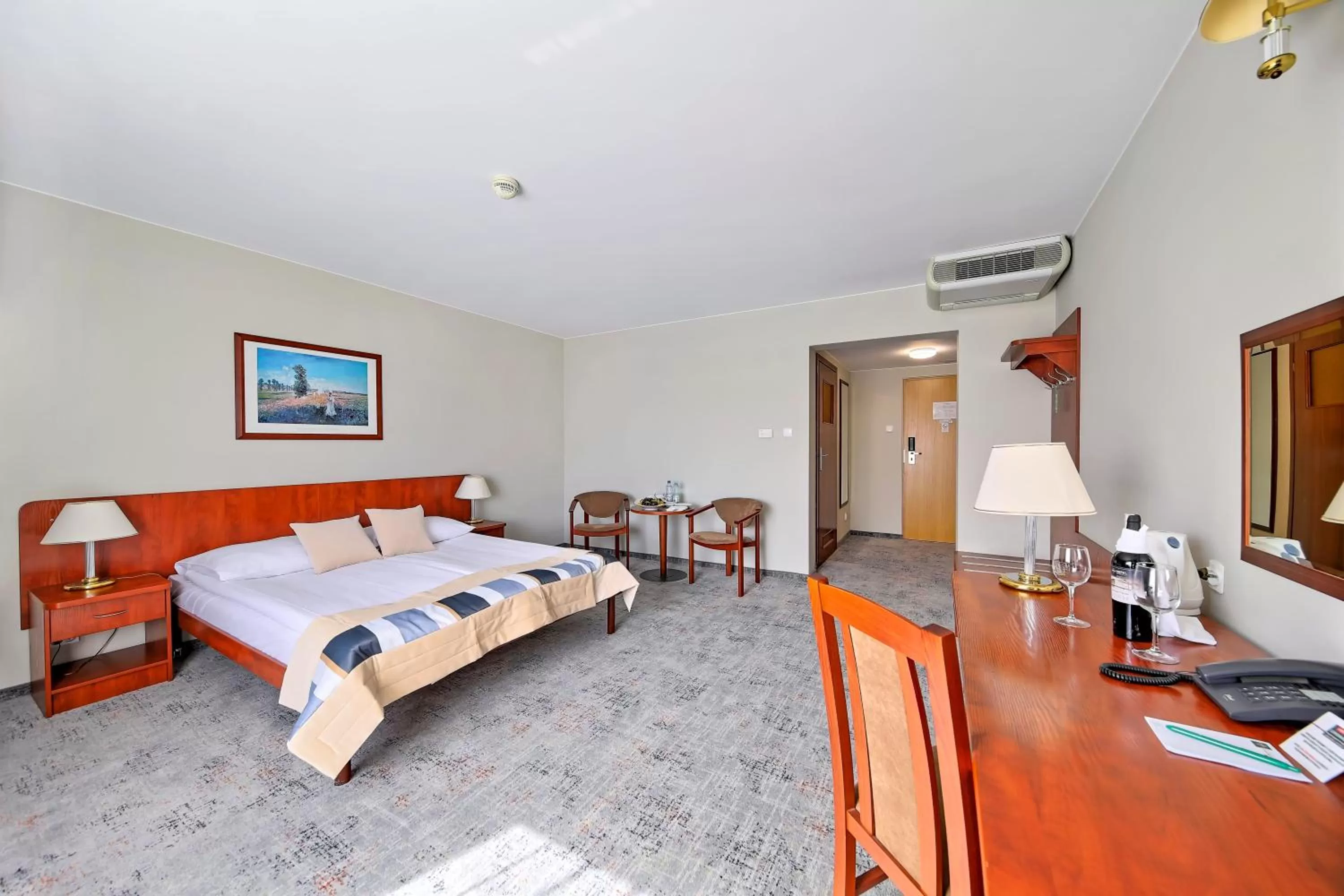 Bed in Hotel Gromada Warszawa Centrum