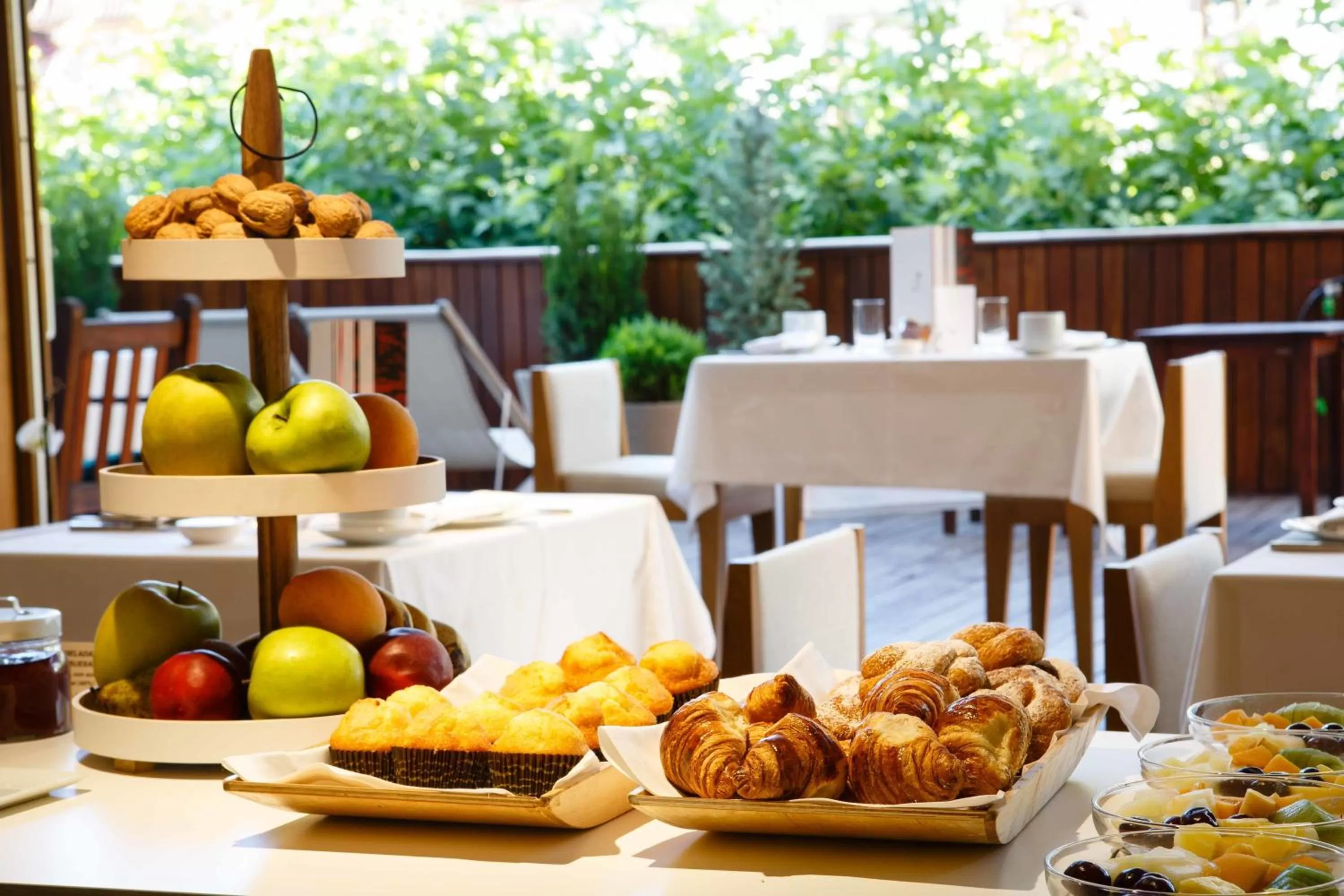 Dining area in Hotel Echaurren Relais & Châteaux