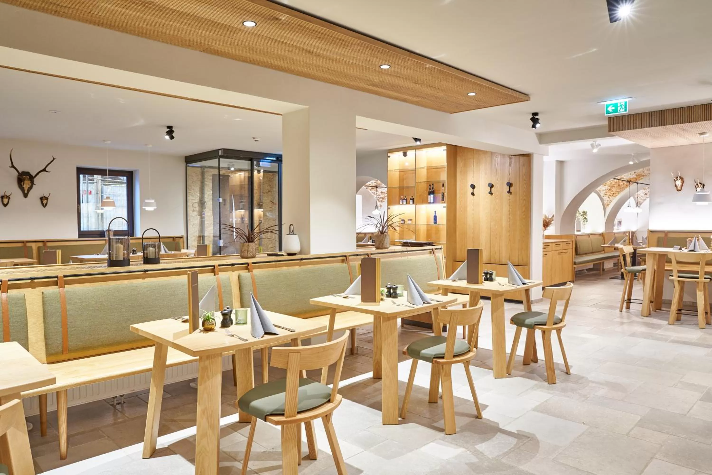 Restaurant/places to eat in Gasthof Maxlhaid