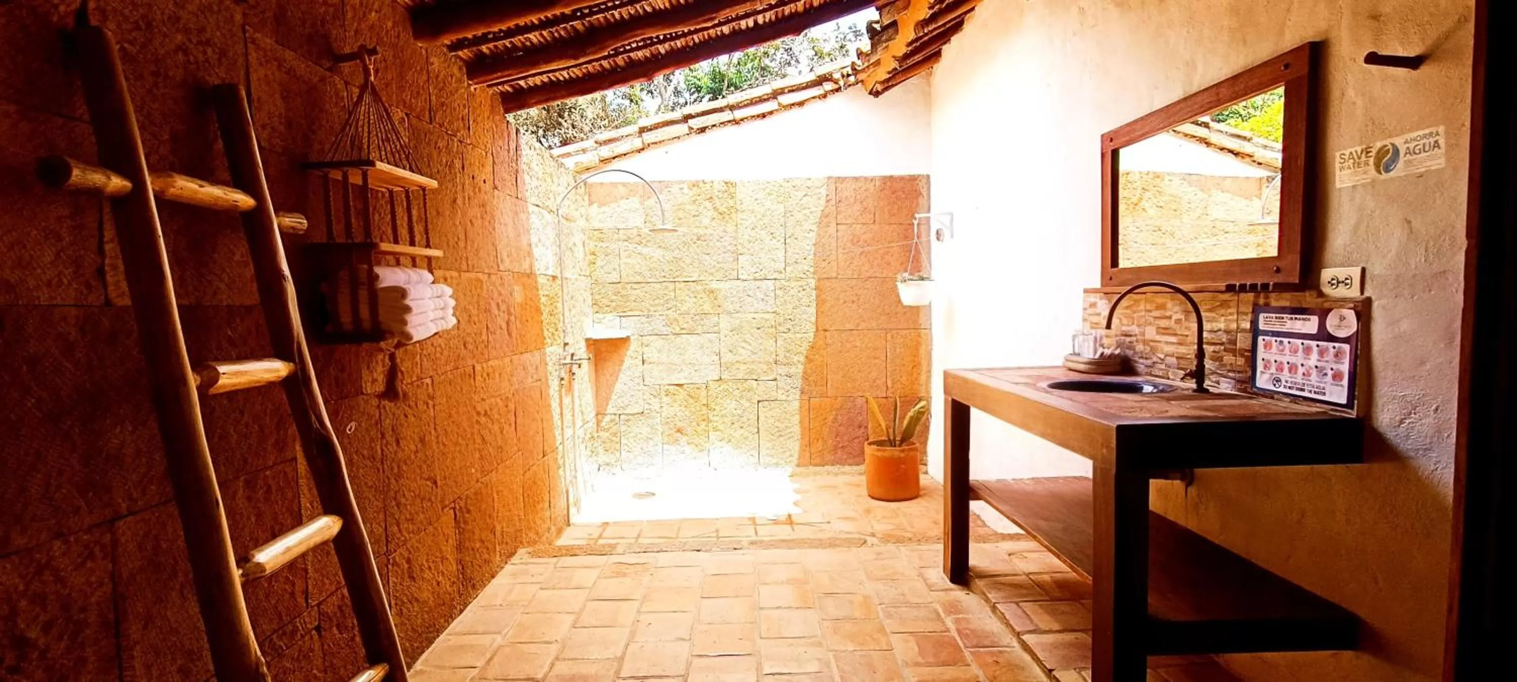 Bathroom in Hotel Buenosaires Barichara