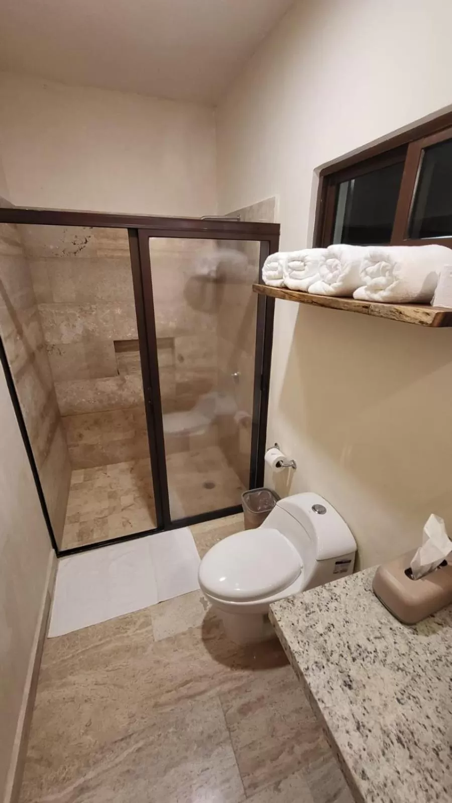 Deluxe Twin Room in Aktun Bacalar