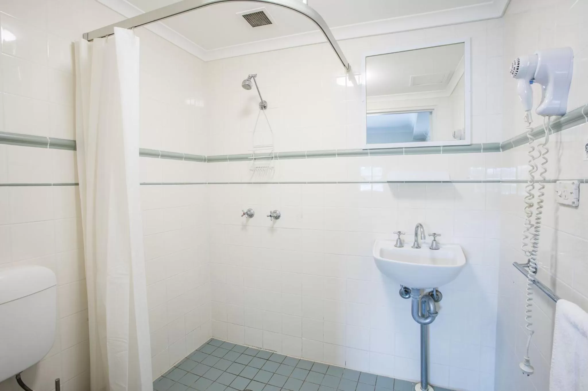 Bathroom in Arena Hotel (formerly Sleep Express Motel)