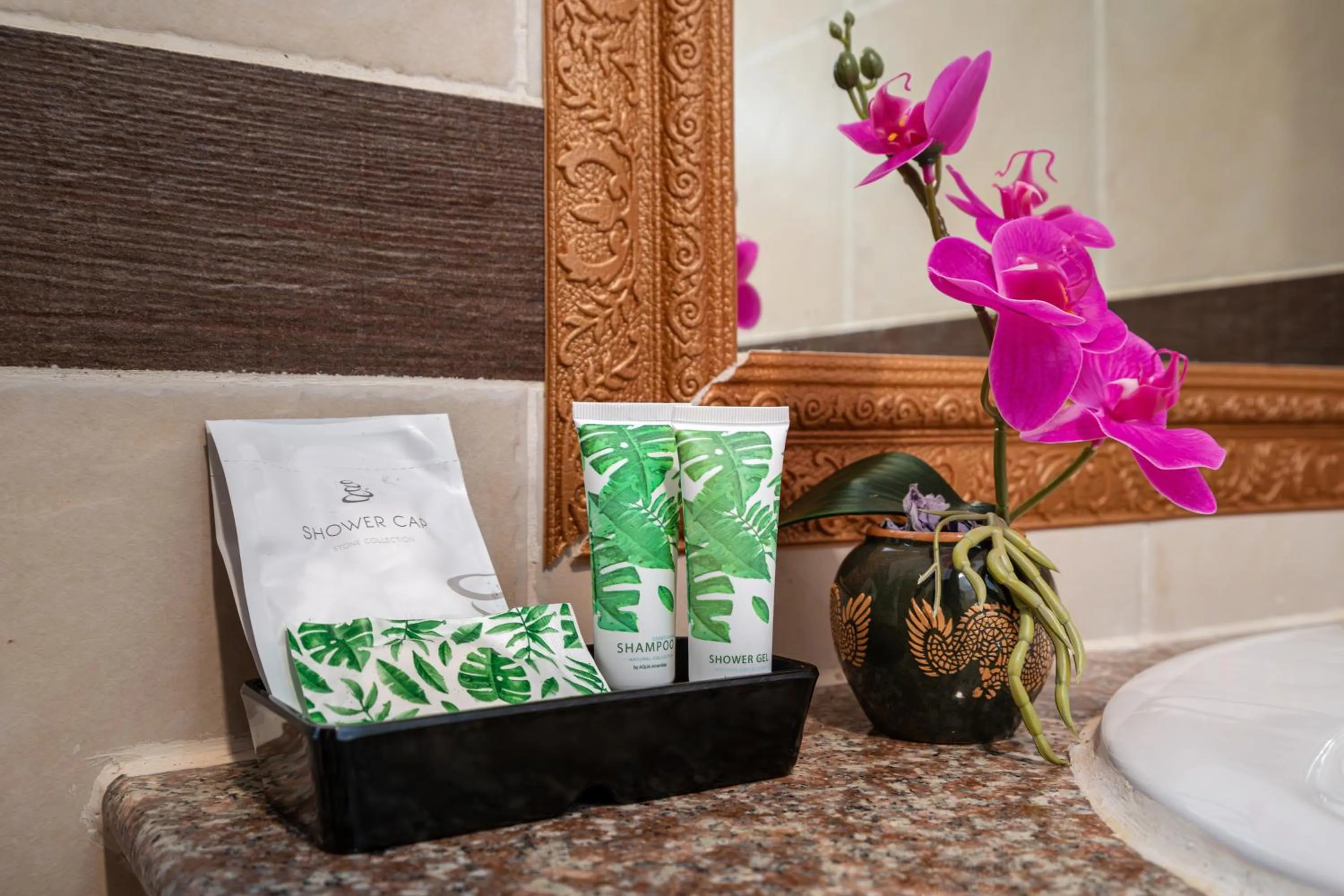 Bathroom in SawasdeeCiao Patong Guesthouse