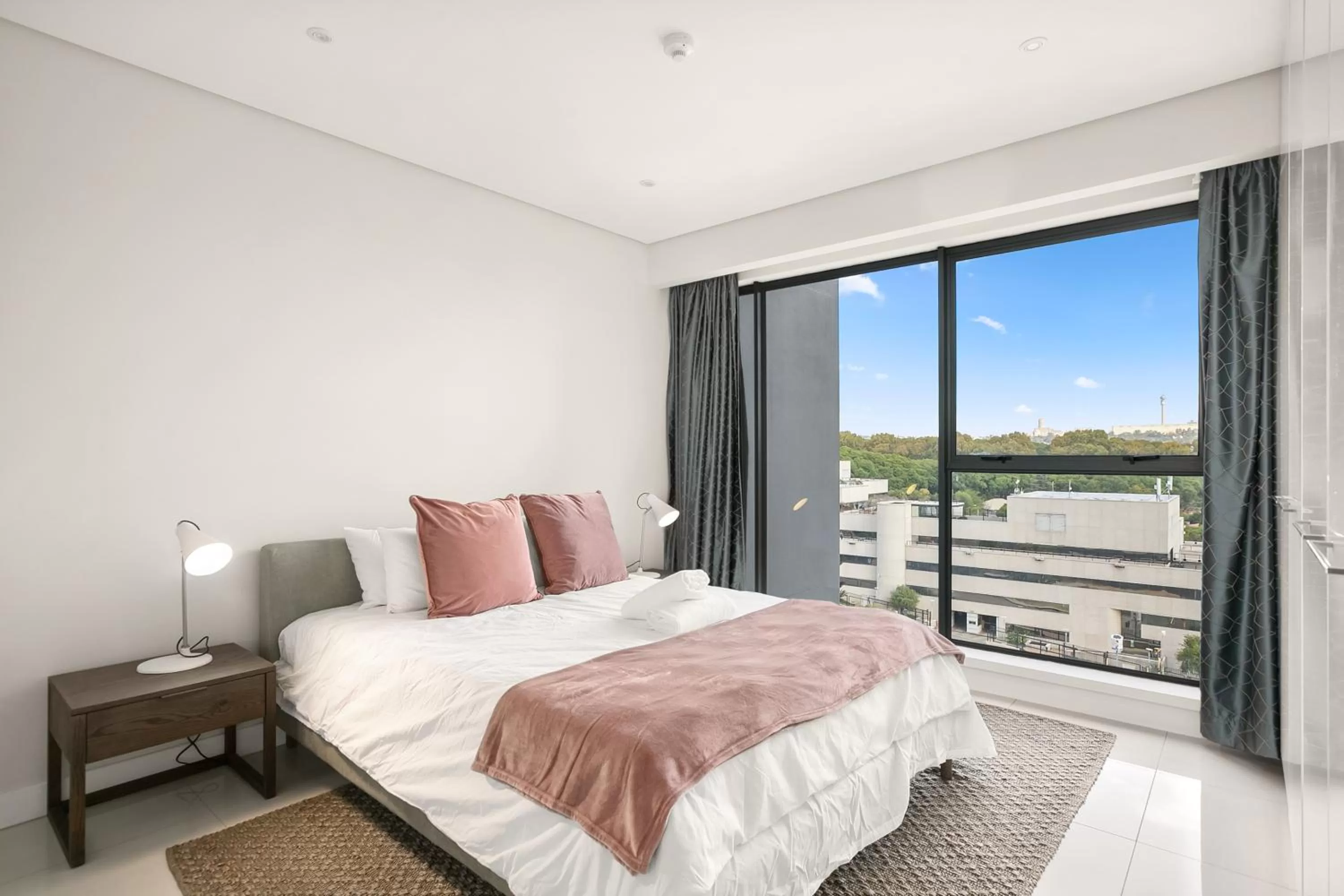 Bed in The Park Central Residence - WITH GENERATOR