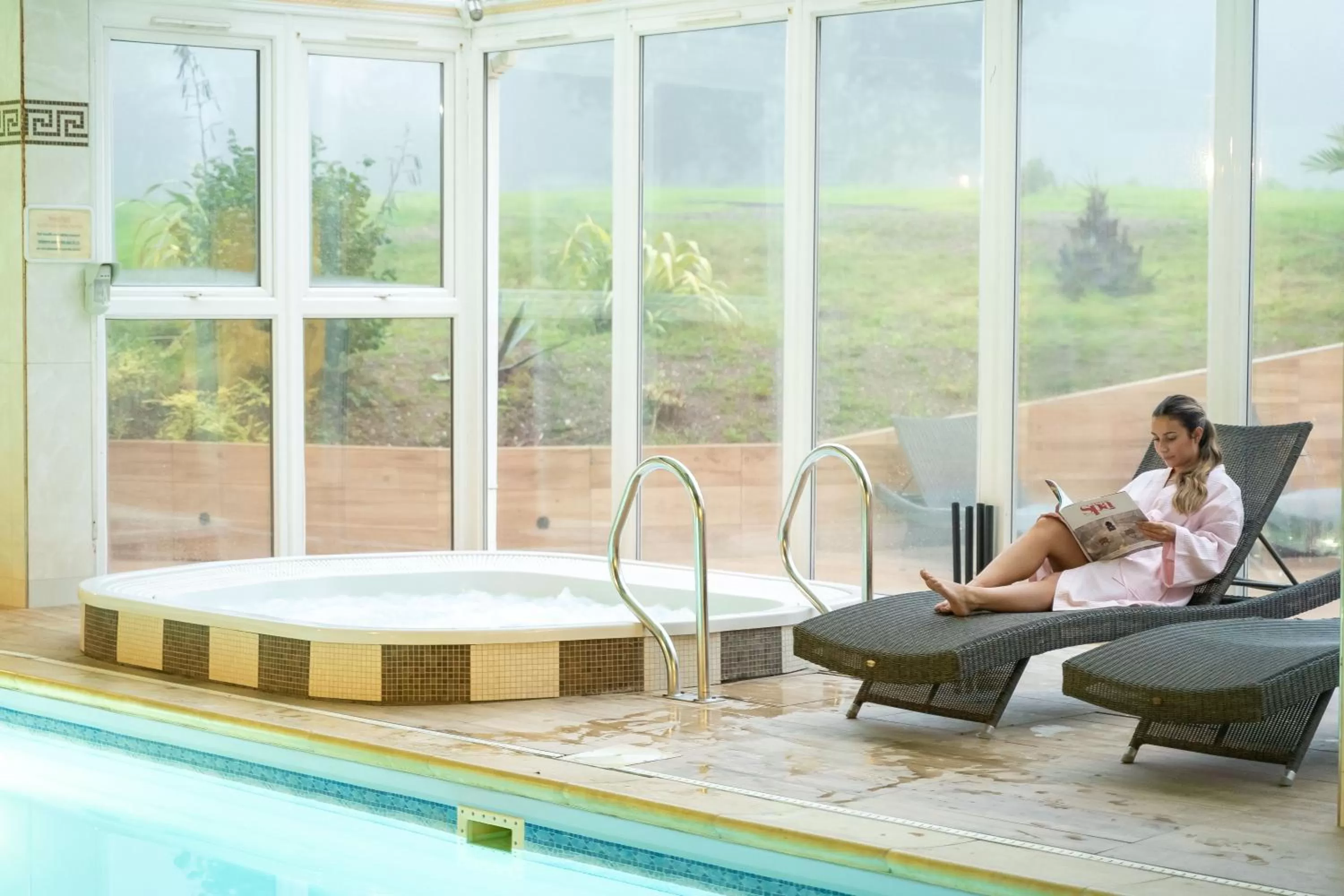 Hot Tub in Guildford Manor Hotel & Spa